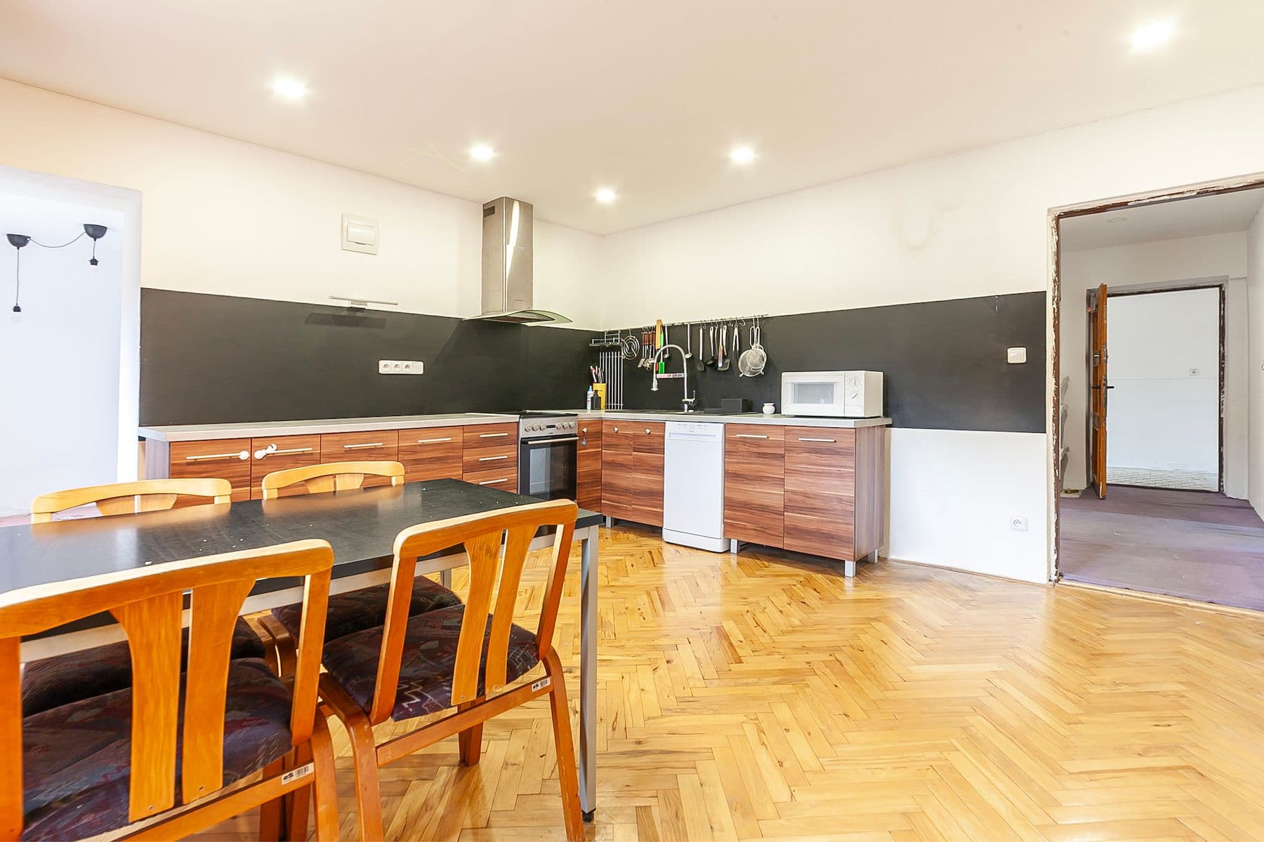 Predaj domu 180 m², pozemek 1.776 m², Drahobudice, Středočeský kraj Predaj domu 180 m², pozemek 1.776 m², Drahobudice, Středočeský kraj