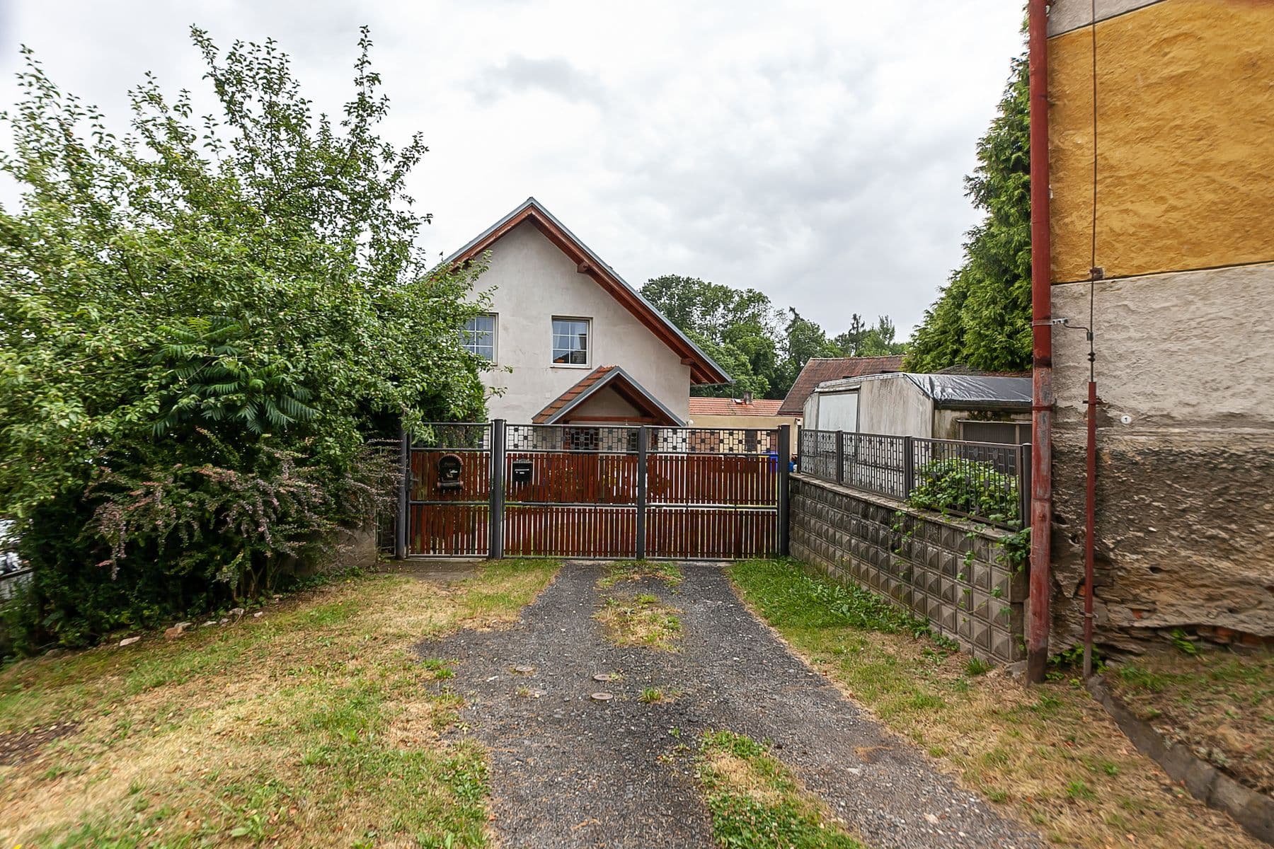 Predaj domu 180 m², pozemek 1.776 m², Drahobudice, Středočeský kraj Predaj domu 180 m², pozemek 1.776 m², Drahobudice, Středočeský kraj