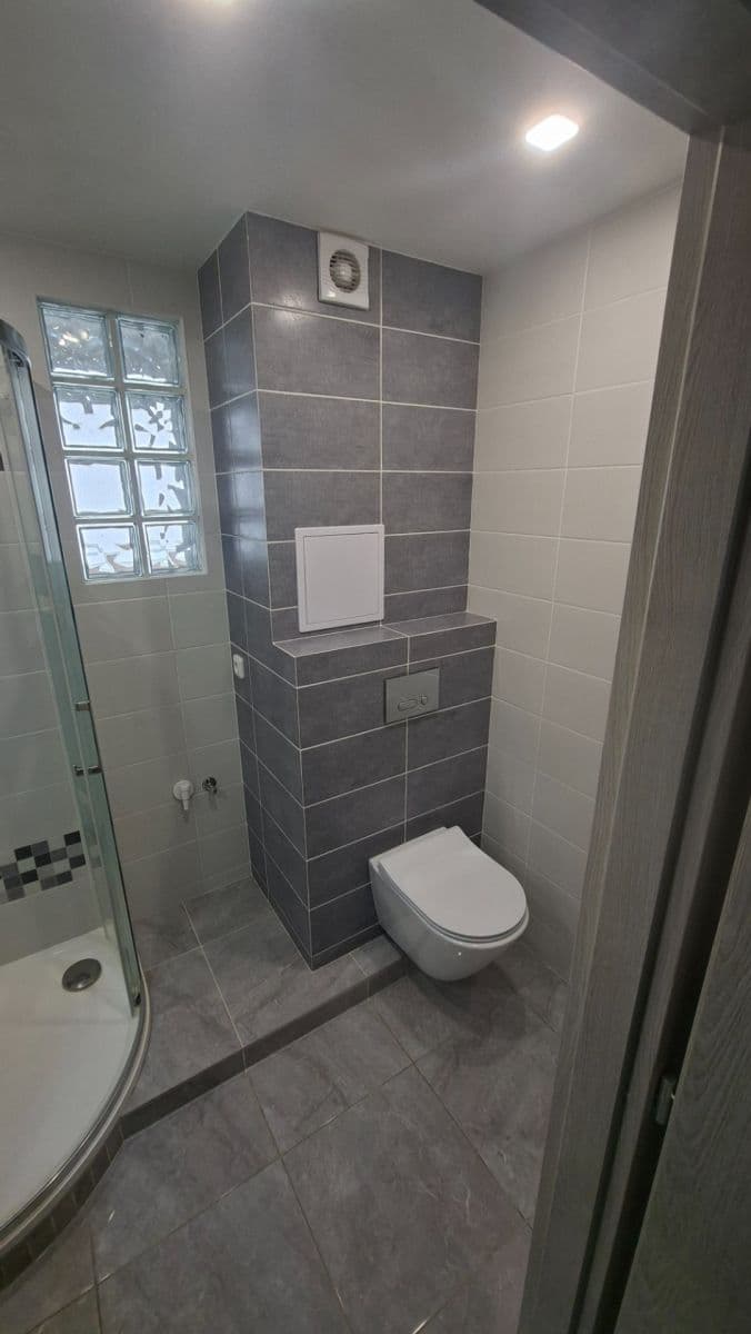Prenájom bytu 1-izbový 34 m², Čs. armády, Kladno, Středočeský kraj Prenájom bytu 1-izbový 34 m², Čs. armády, Kladno, Středočeský kraj