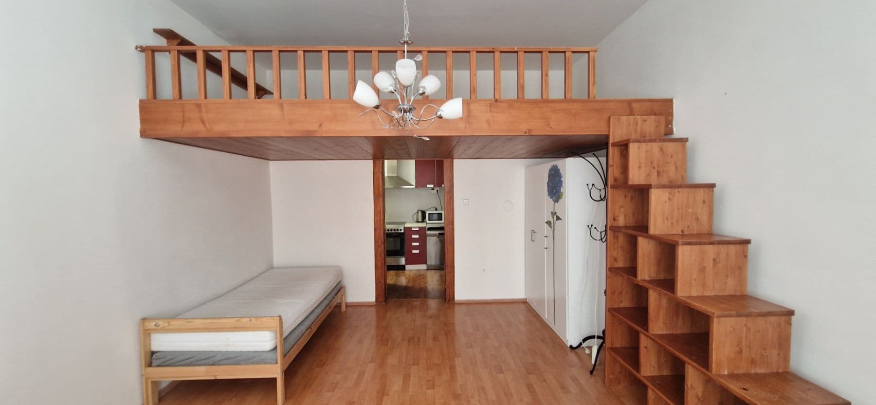 Prenájom bytu 20 m², Sokolovská, Praha, Praha Prenájom bytu 20 m², Sokolovská, Praha, Praha