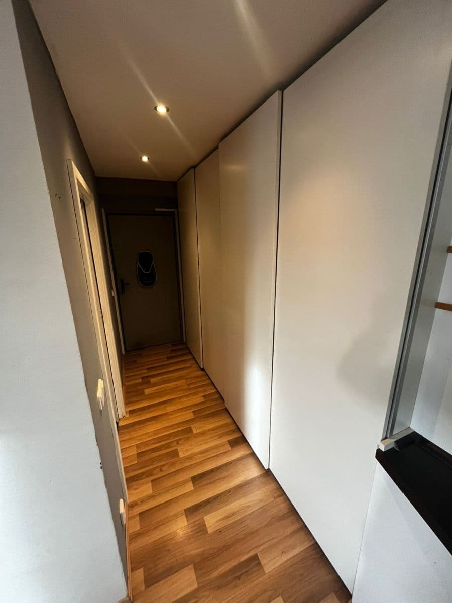 Predaj bytu 2-izbový 39 m², sídl. Hůrka, Kralupy nad Vltavou, Středočeský kraj Predaj bytu 2-izbový 39 m², sídl. Hůrka, Kralupy nad Vltavou, Středočeský kraj