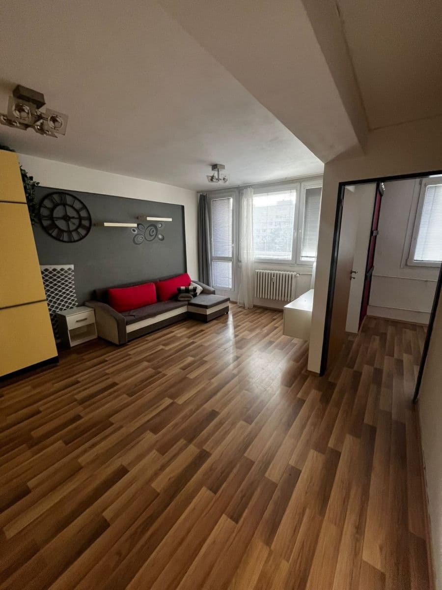 Predaj bytu 2-izbový 39 m², sídl. Hůrka, Kralupy nad Vltavou, Středočeský kraj Predaj bytu 2-izbový 39 m², sídl. Hůrka, Kralupy nad Vltavou, Středočeský kraj