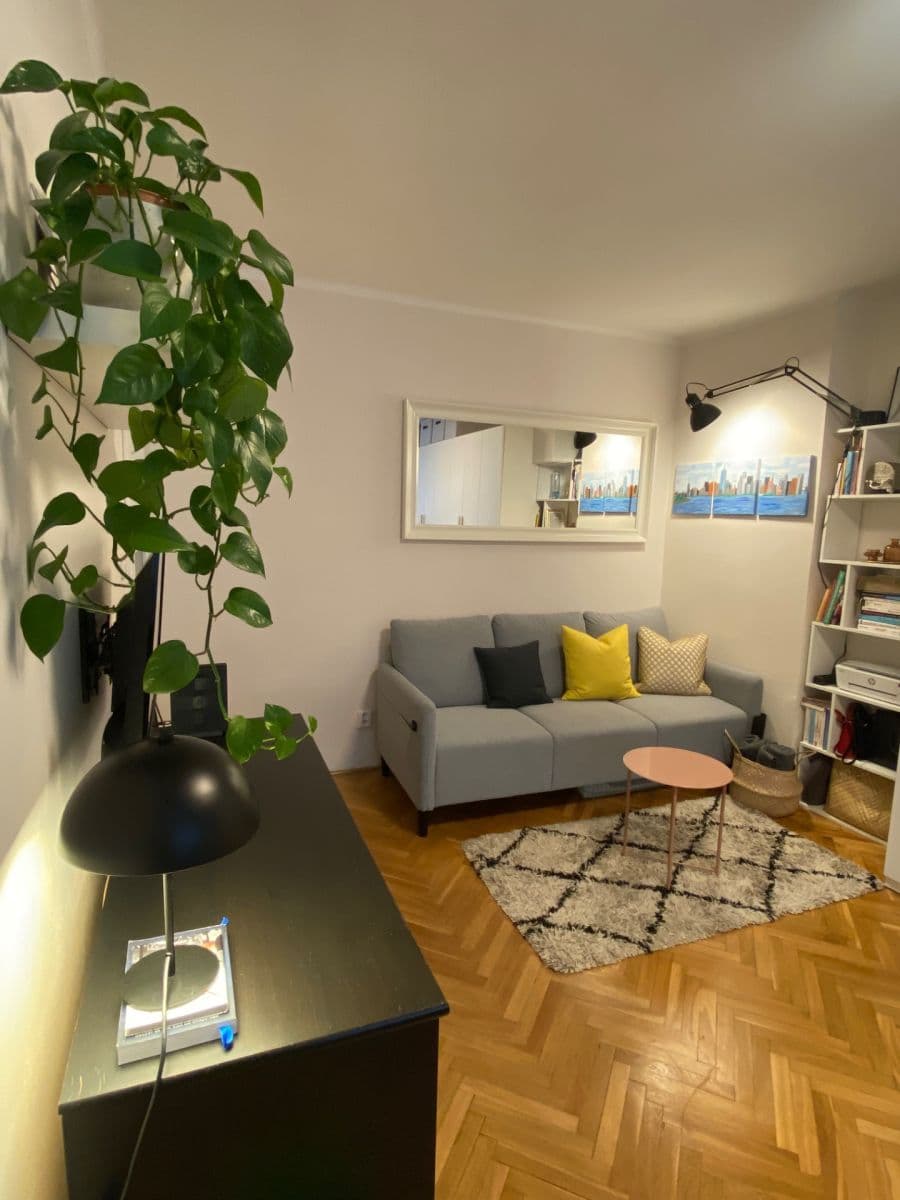Prenájom bytu 1-izbový 27 m², Gončarenkova, Praha, Praha Prenájom bytu 1-izbový 27 m², Gončarenkova, Praha, Praha