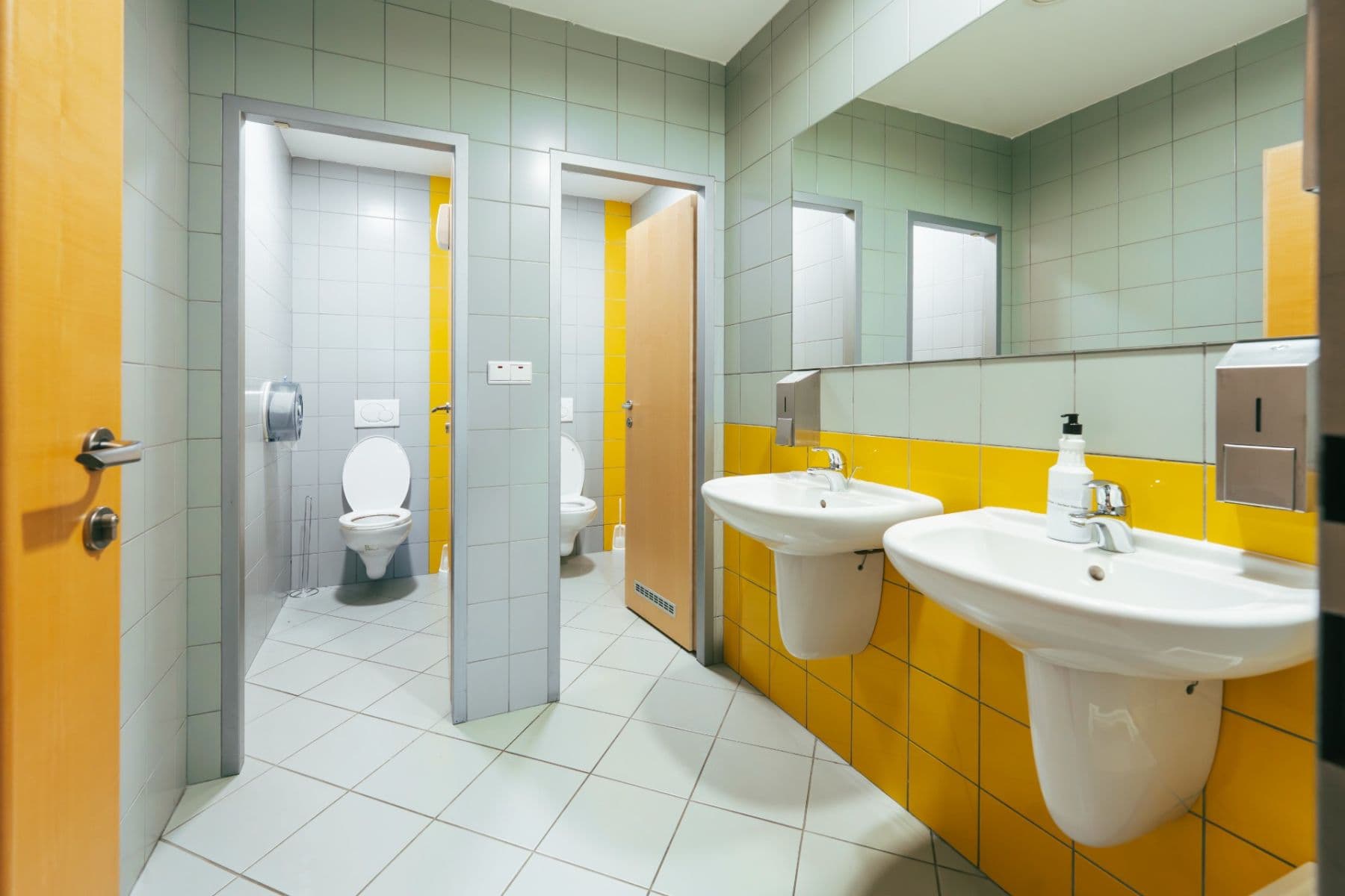 Prenájom kancelárie 303 m², Doudlebská, Praha, Praha Prenájom kancelárie 303 m², Doudlebská, Praha, Praha