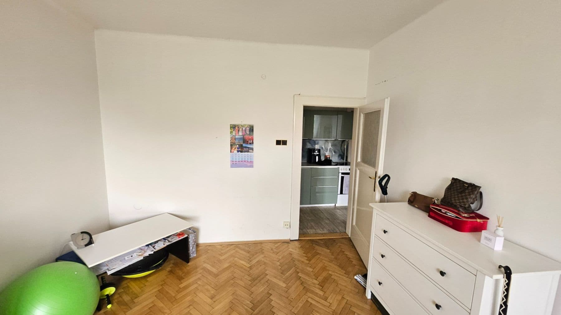 Predaj bytu 2-izbový 49 m², Šrobárova, Praha, Praha Predaj bytu 2-izbový 49 m², Šrobárova, Praha, Praha