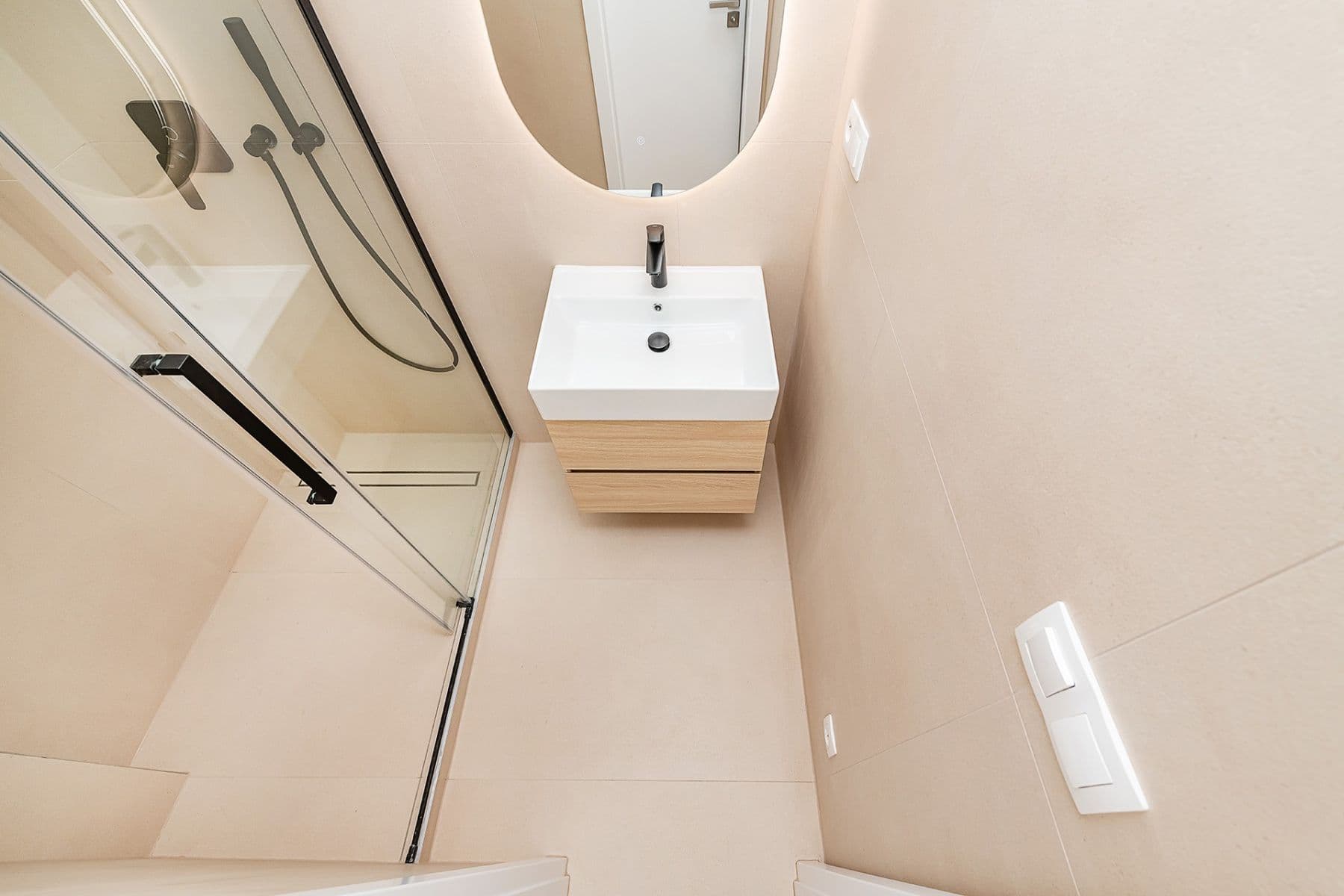 Predaj bytu 4-izbový 88 m², U Kněžské louky, Praha, Praha Predaj bytu 4-izbový 88 m², U Kněžské louky, Praha, Praha