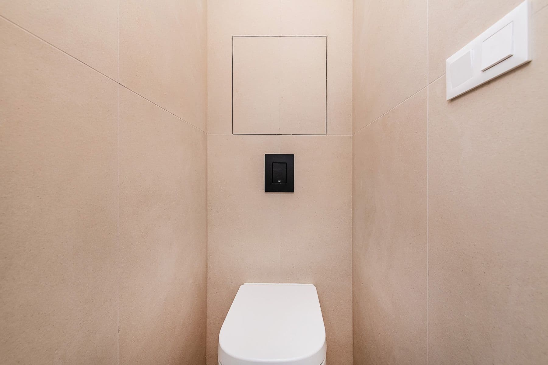 Predaj bytu 3-izbový 52 m², Mukařovská, Praha, Praha Predaj bytu 3-izbový 52 m², Mukařovská, Praha, Praha