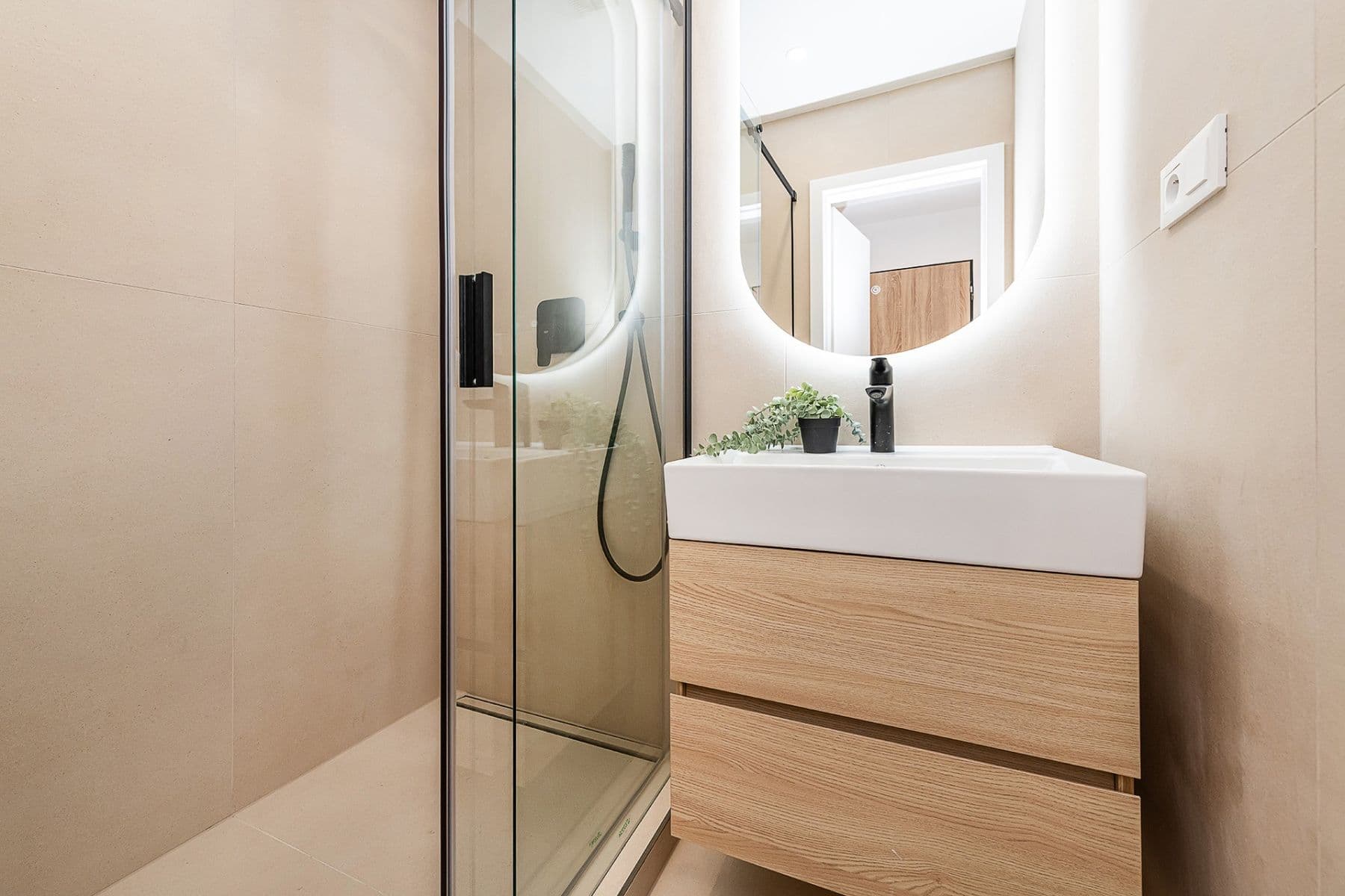 Predaj bytu 3-izbový 52 m², Mukařovská, Praha, Praha Predaj bytu 3-izbový 52 m², Mukařovská, Praha, Praha