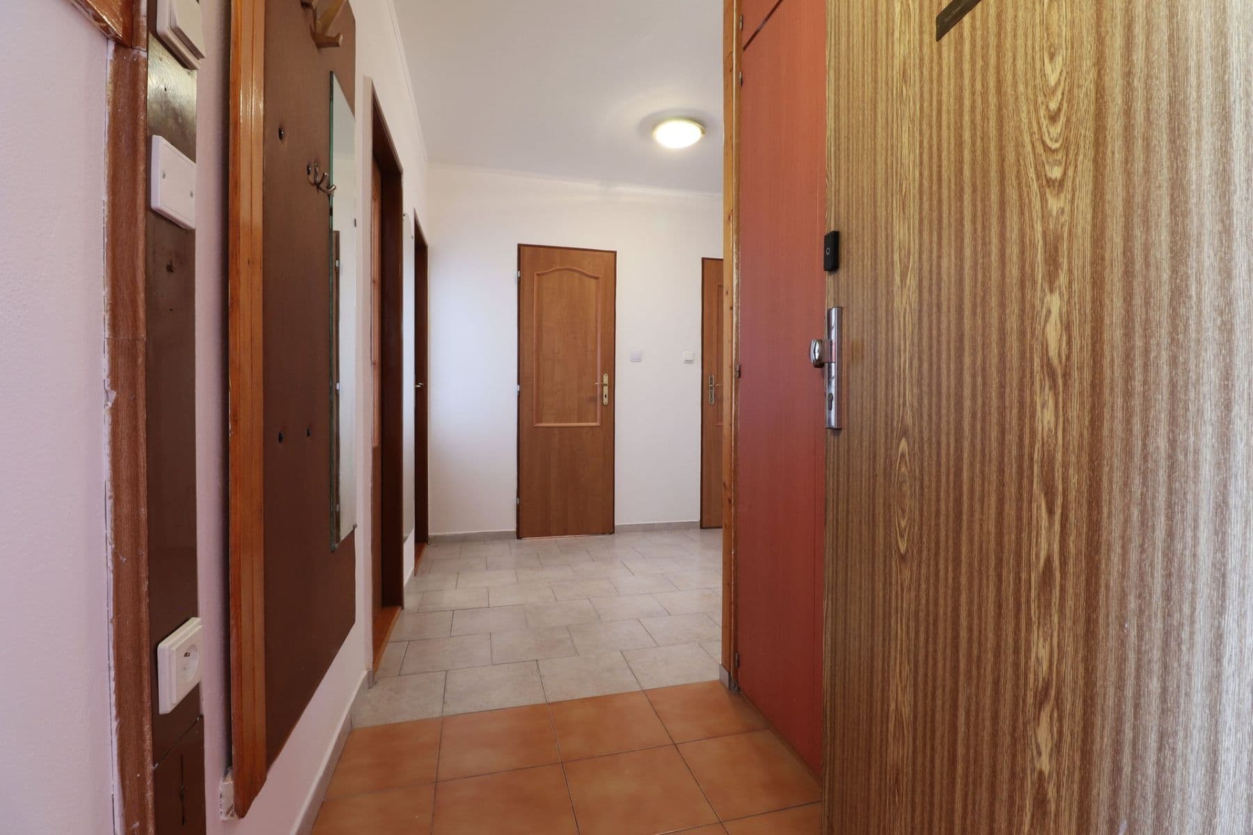 Prenájom bytu 3-izbový 75 m², Ohradní, Praha, Praha Prenájom bytu 3-izbový 75 m², Ohradní, Praha, Praha