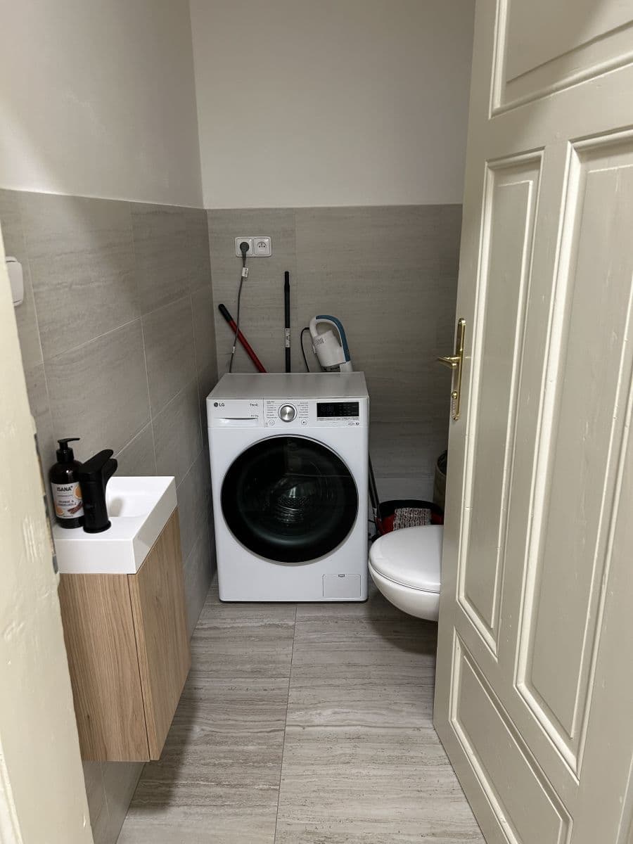 Prenájom bytu 60 m², Jungmannova, Praha, Praha Prenájom bytu 60 m², Jungmannova, Praha, Praha