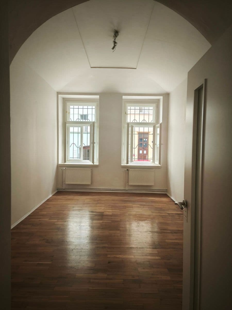 Prenájom bytu 3-izbový 70 m², Cimburkova, Praha, Praha Prenájom bytu 3-izbový 70 m², Cimburkova, Praha, Praha