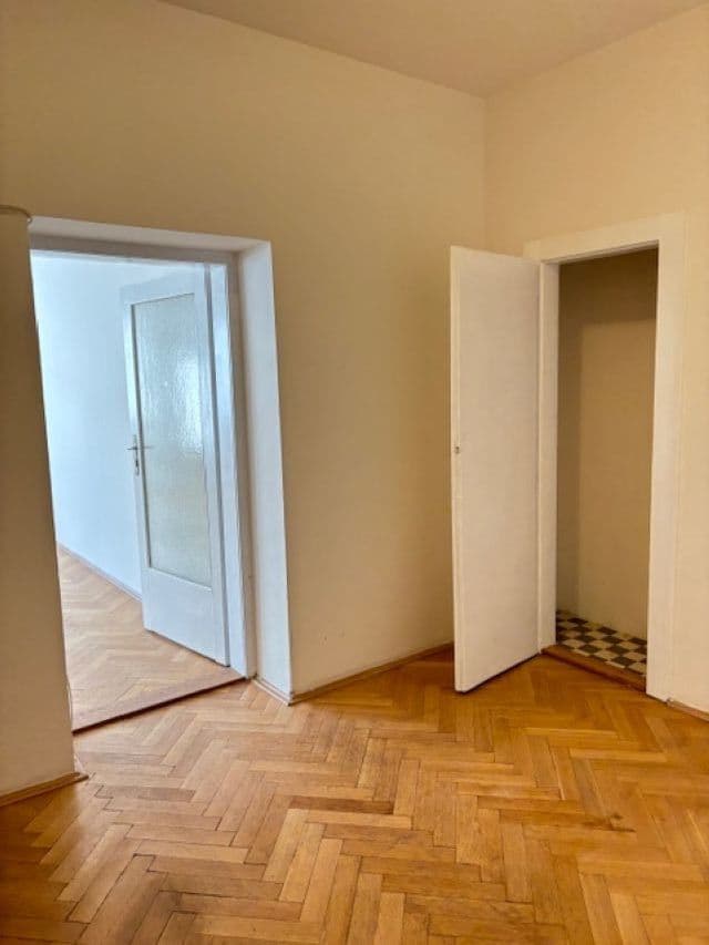 Prenájom bytu 1-izbový 60 m², Mášova, Brno, Jihomoravský kraj Prenájom bytu 1-izbový 60 m², Mášova, Brno, Jihomoravský kraj