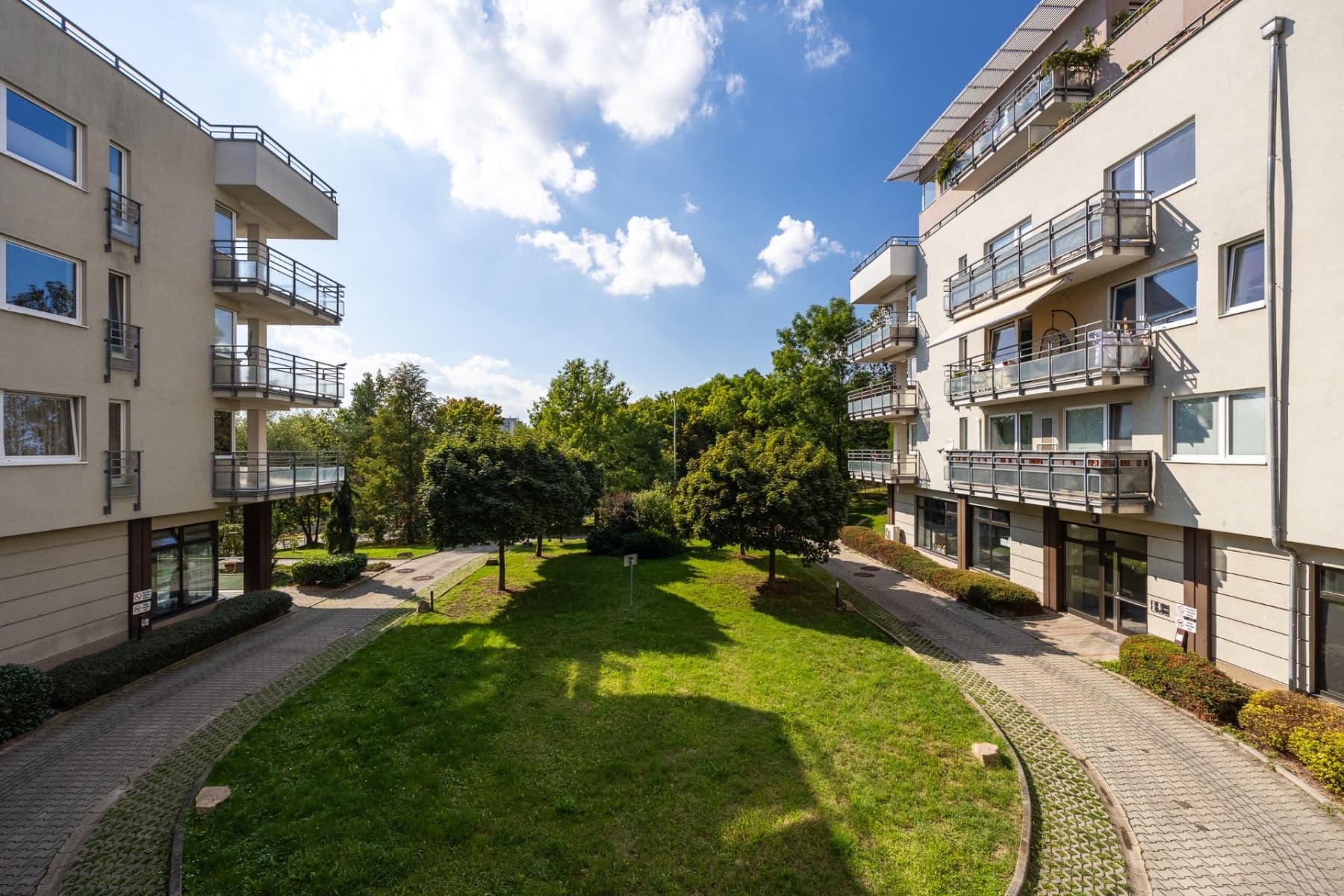 Predaj bytu 3-izbový 92 m², Pražská, Praha, Praha Predaj bytu 3-izbový 92 m², Pražská, Praha, Praha