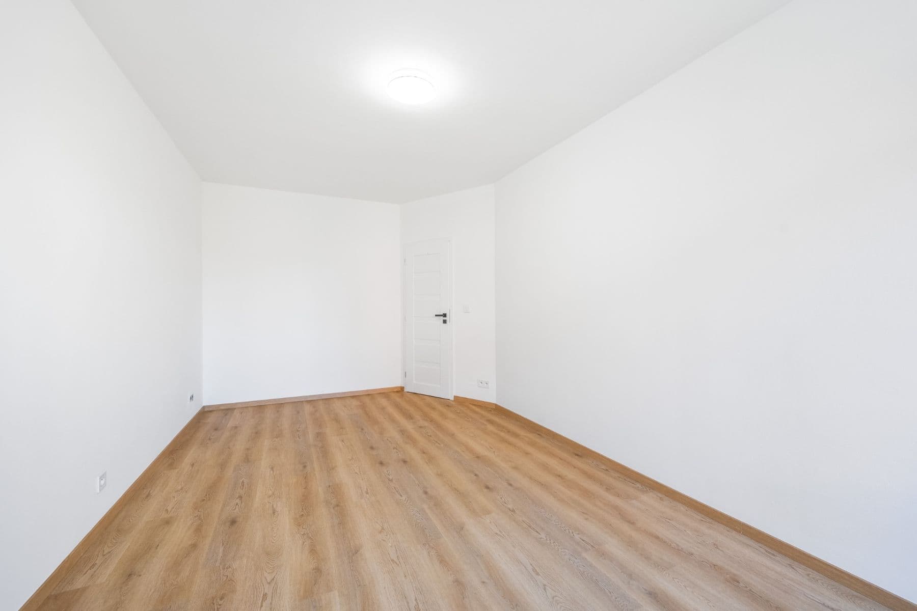 Predaj bytu 3-izbový 92 m², Pražská, Praha, Praha Predaj bytu 3-izbový 92 m², Pražská, Praha, Praha