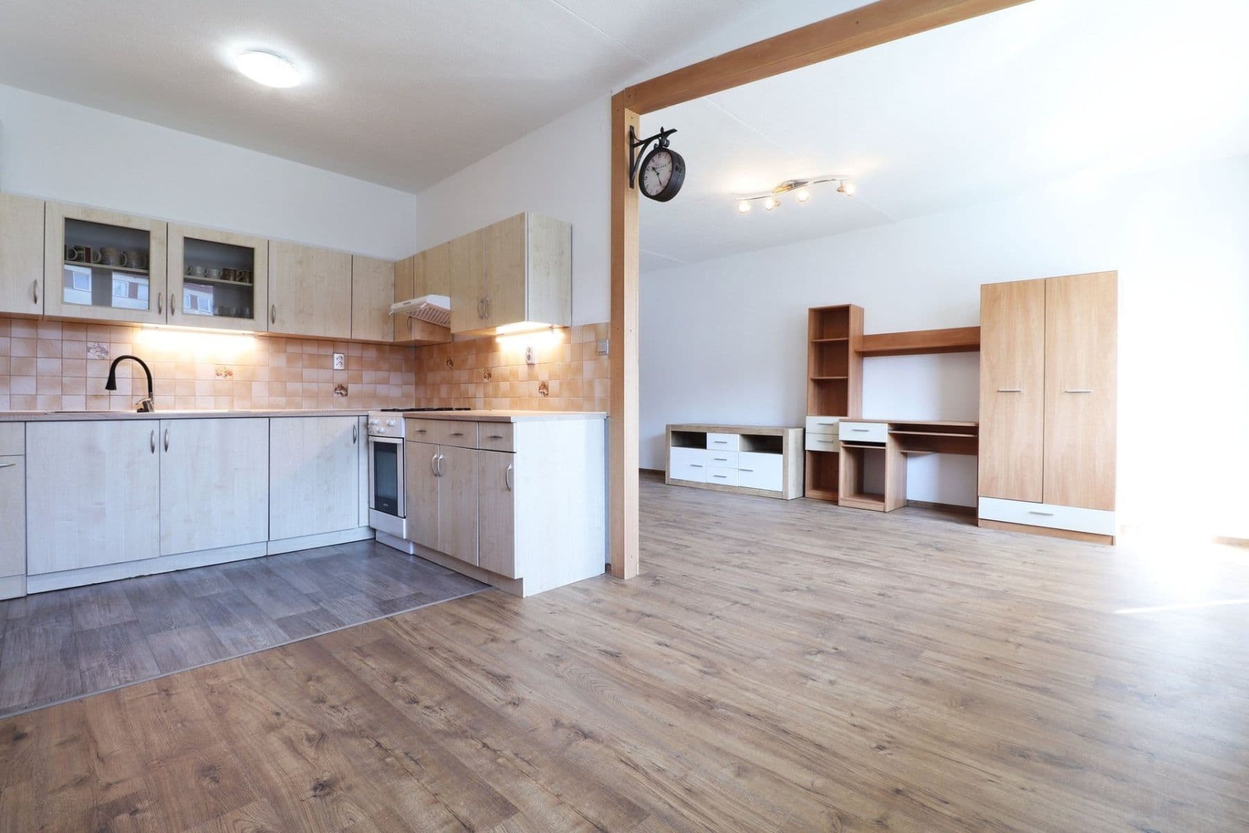 Prenájom bytu 3-izbový 76 m², Kojetická, Neratovice, Středočeský kraj Prenájom bytu 3-izbový 76 m², Kojetická, Neratovice, Středočeský kraj