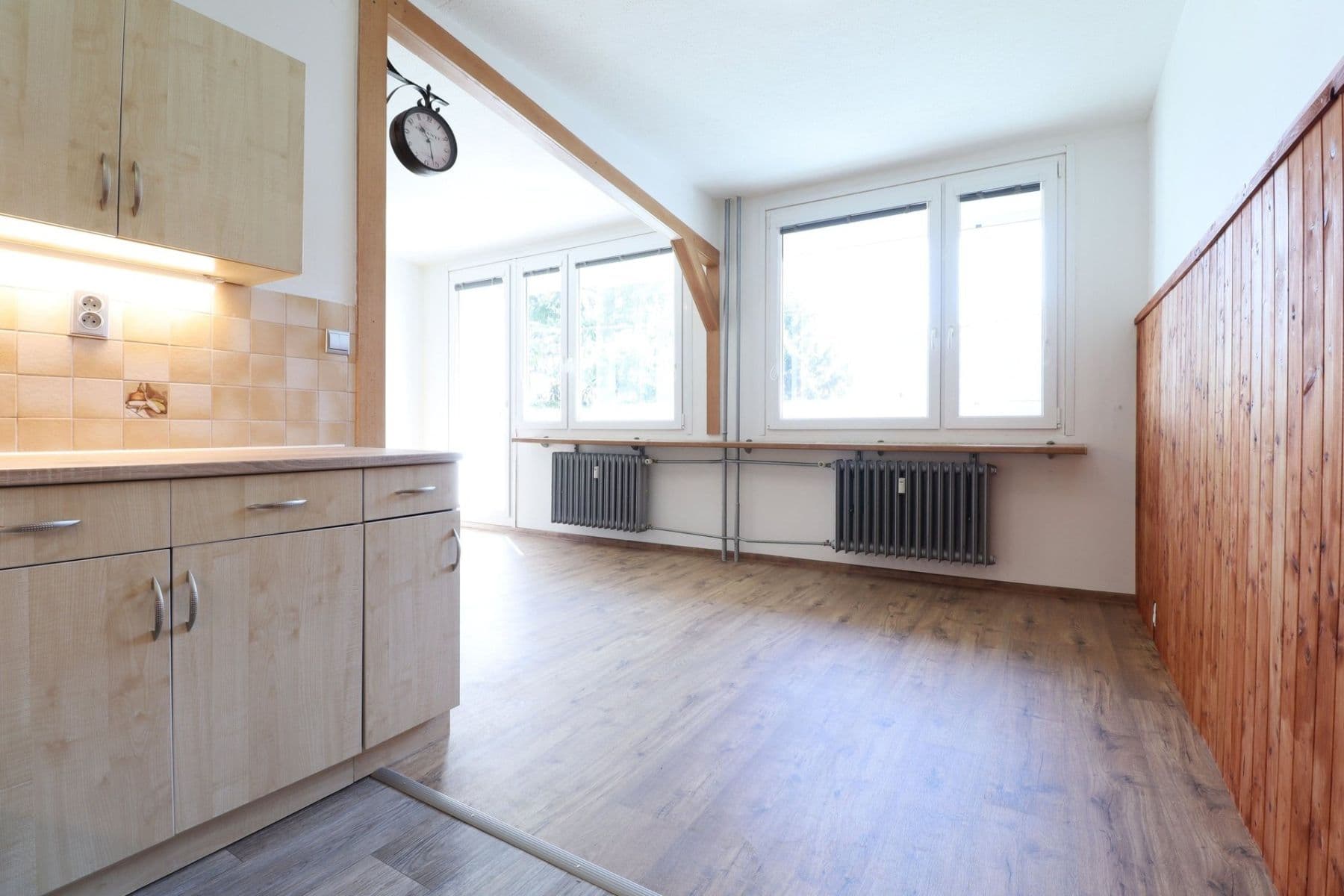 Prenájom bytu 3-izbový 76 m², Kojetická, Neratovice, Středočeský kraj Prenájom bytu 3-izbový 76 m², Kojetická, Neratovice, Středočeský kraj