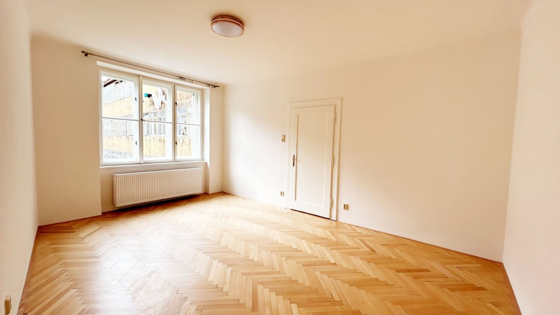 Prenájom bytu 2-izbový 80 m², Letohradská, Praha, Praha Prenájom bytu 2-izbový 80 m², Letohradská, Praha, Praha