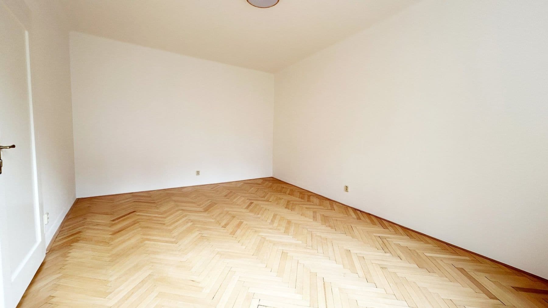 Prenájom bytu 2-izbový 80 m², Letohradská, Praha, Praha Prenájom bytu 2-izbový 80 m², Letohradská, Praha, Praha