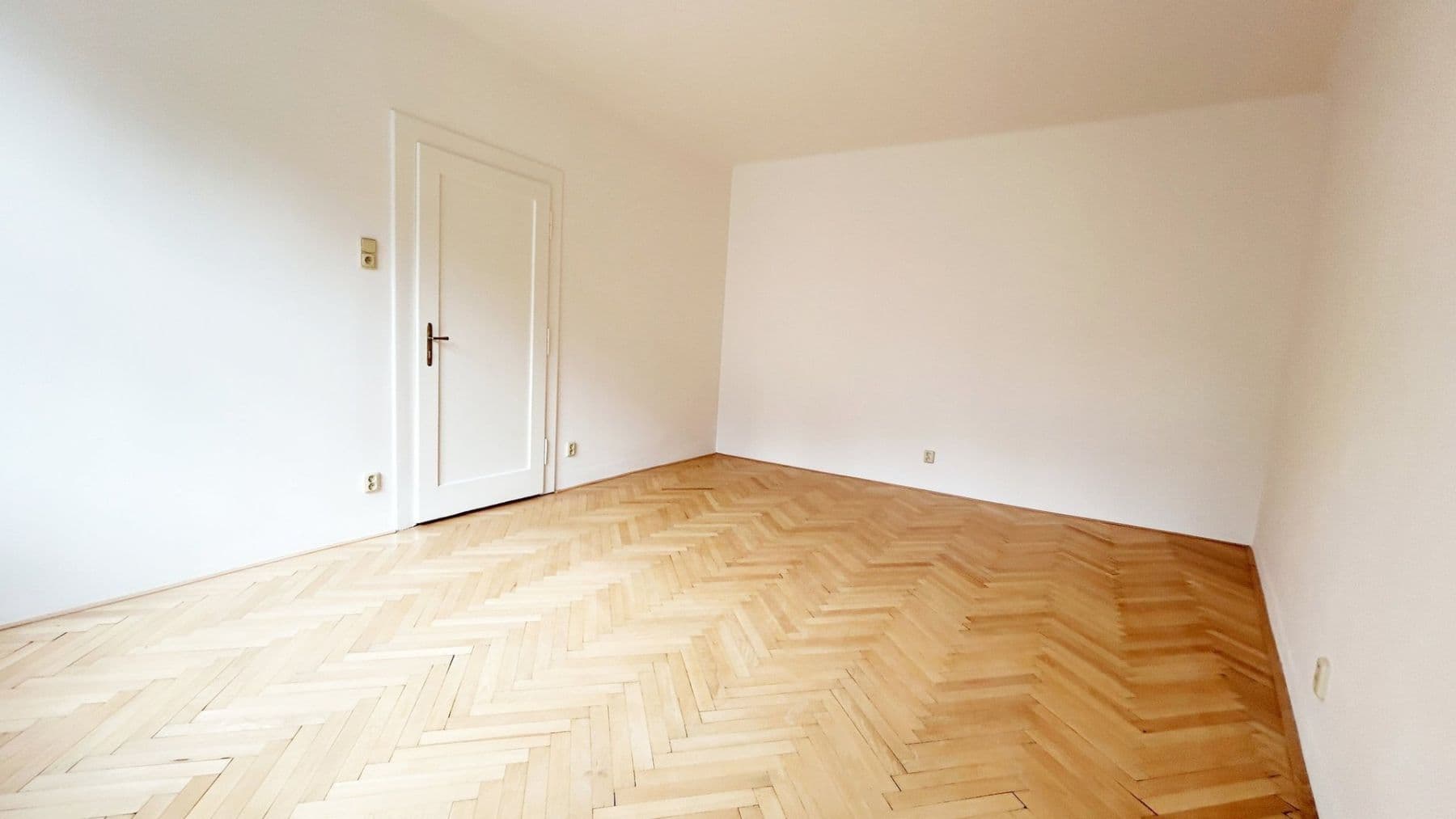 Prenájom bytu 2-izbový 80 m², Letohradská, Praha, Praha Prenájom bytu 2-izbový 80 m², Letohradská, Praha, Praha