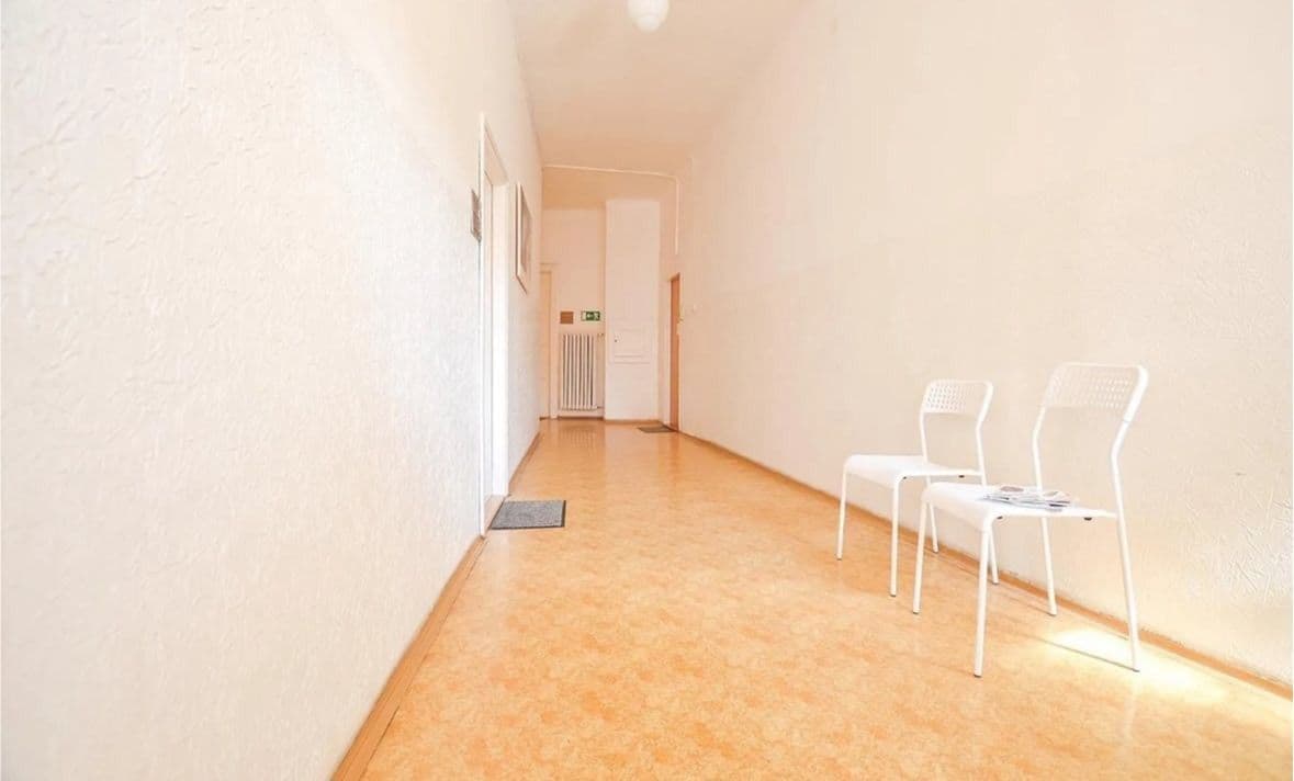 Prenájom kancelárie 20 m², Senovážné náměstí, Praha, Praha Prenájom kancelárie 20 m², Senovážné náměstí, Praha, Praha