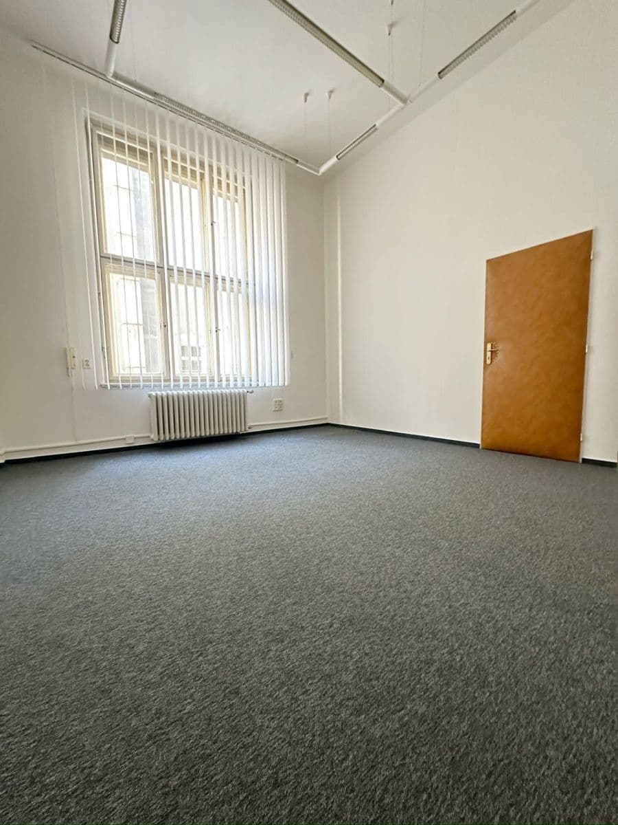 Prenájom kancelárie 20 m², Senovážné náměstí, Praha, Praha Prenájom kancelárie 20 m², Senovážné náměstí, Praha, Praha