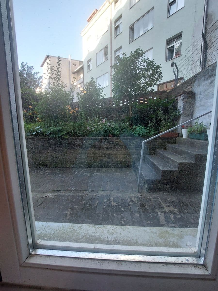 Predaj bytu 1-izbový 43 m², 5. května, Praha, Praha Predaj bytu 1-izbový 43 m², 5. května, Praha, Praha