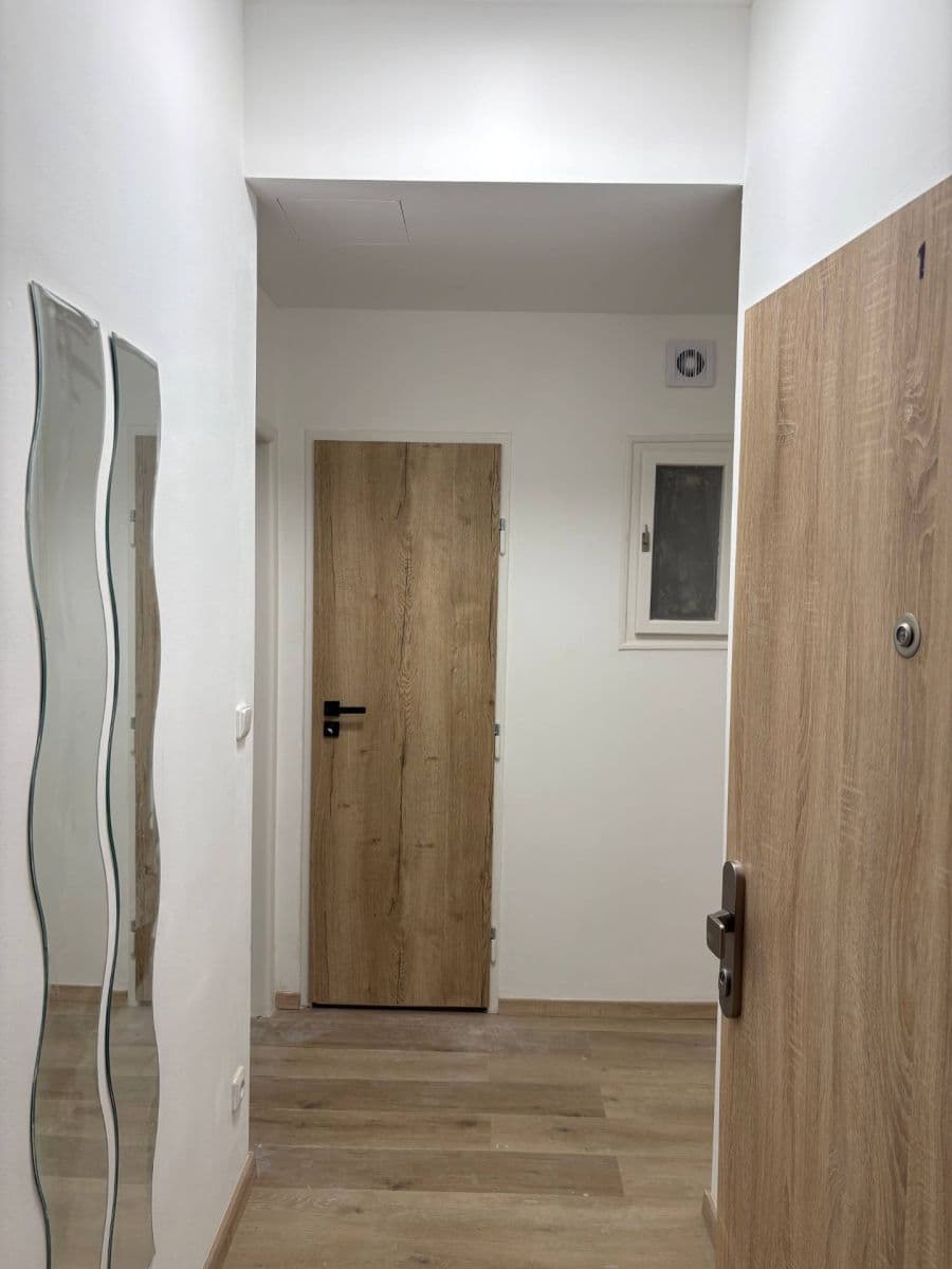 Predaj bytu 1-izbový 43 m², 5. května, Praha, Praha Predaj bytu 1-izbový 43 m², 5. května, Praha, Praha