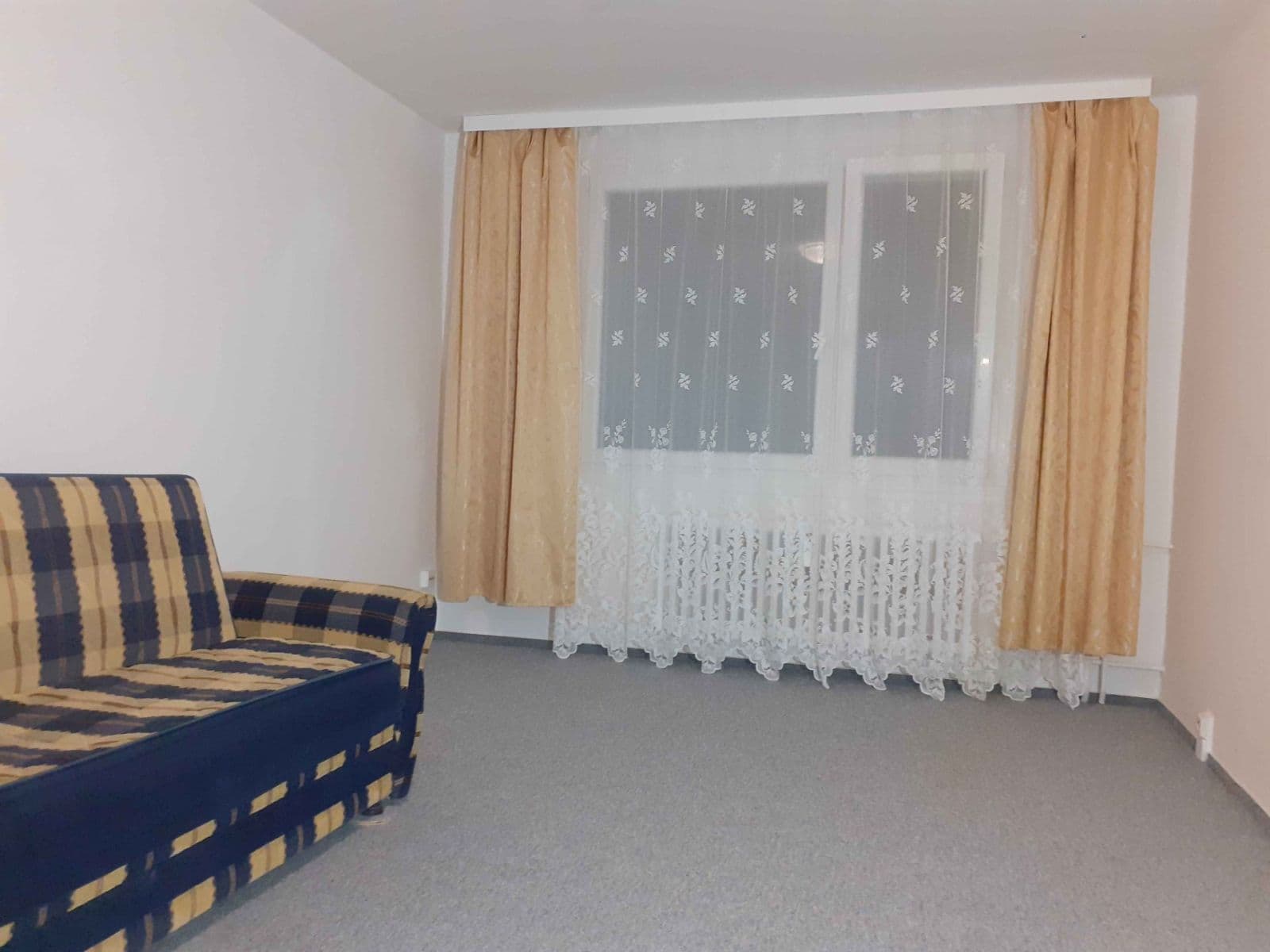 Prenájom bytu 1-izbový 39 m², Gerská, Plzeň, Plzeňský kraj Prenájom bytu 1-izbový 39 m², Gerská, Plzeň, Plzeňský kraj
