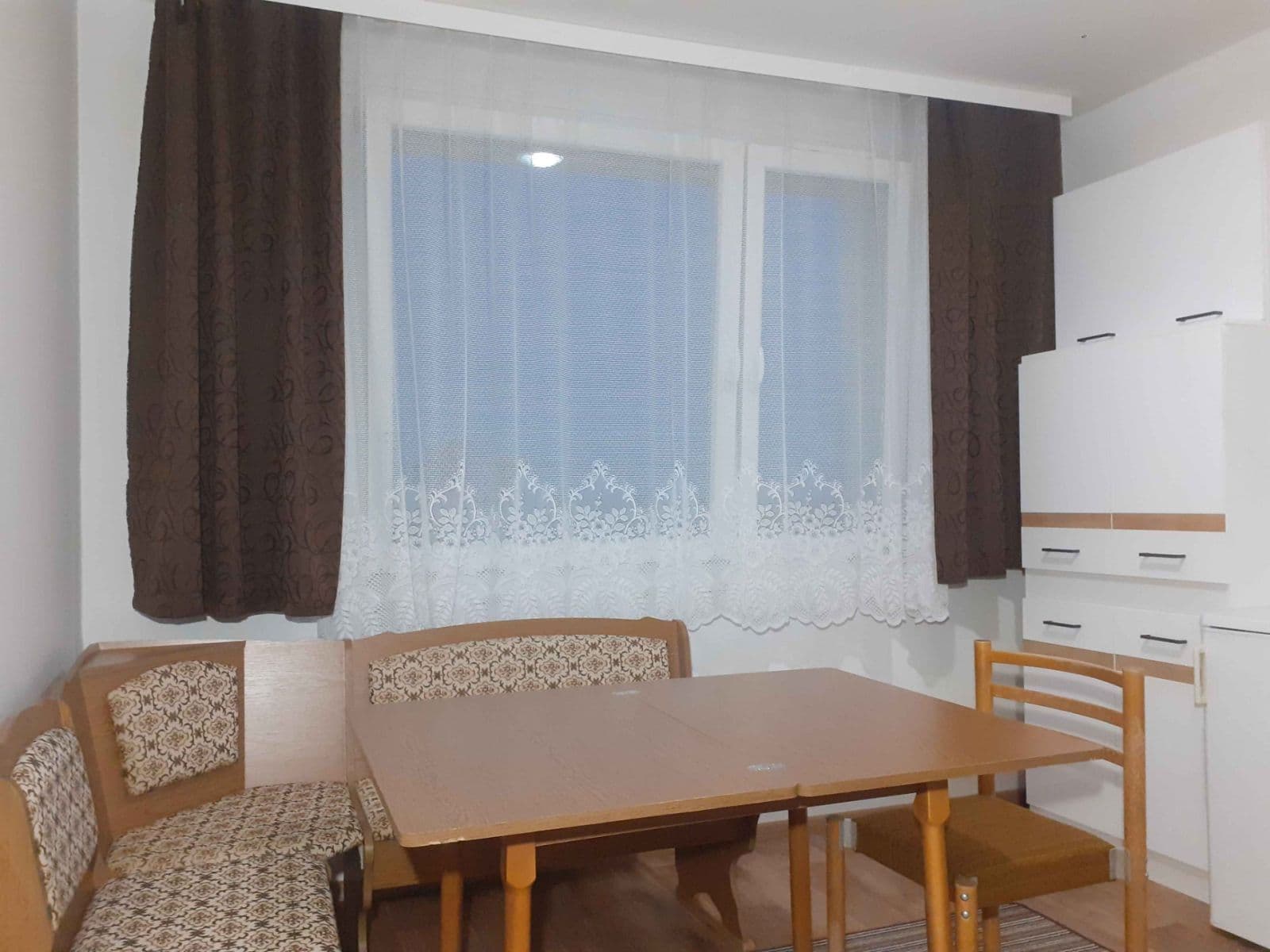 Prenájom bytu 1-izbový 39 m², Gerská, Plzeň, Plzeňský kraj Prenájom bytu 1-izbový 39 m², Gerská, Plzeň, Plzeňský kraj