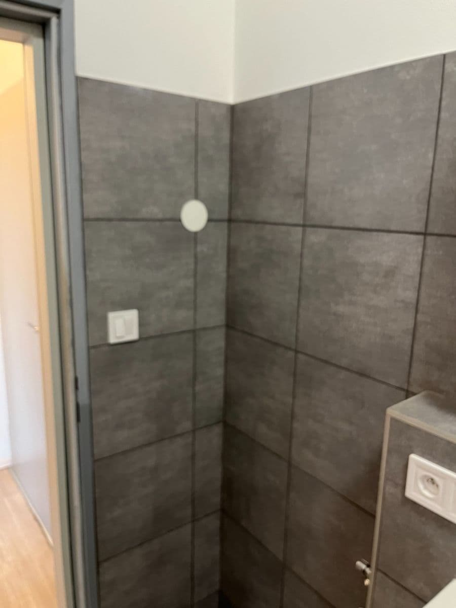 Prenájom bytu 1-izbový 45 m², U Uhříněveské obory, Praha, Praha Prenájom bytu 1-izbový 45 m², U Uhříněveské obory, Praha, Praha