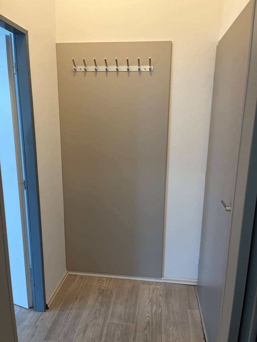 Prenájom bytu 1-izbový 45 m², U Uhříněveské obory, Praha, Praha Prenájom bytu 1-izbový 45 m², U Uhříněveské obory, Praha, Praha