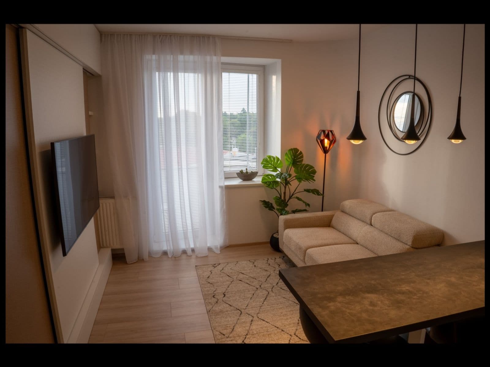 Prenájom bytu 1-izbový 30 m², Pelušková, Praha, Praha Prenájom bytu 1-izbový 30 m², Pelušková, Praha, Praha