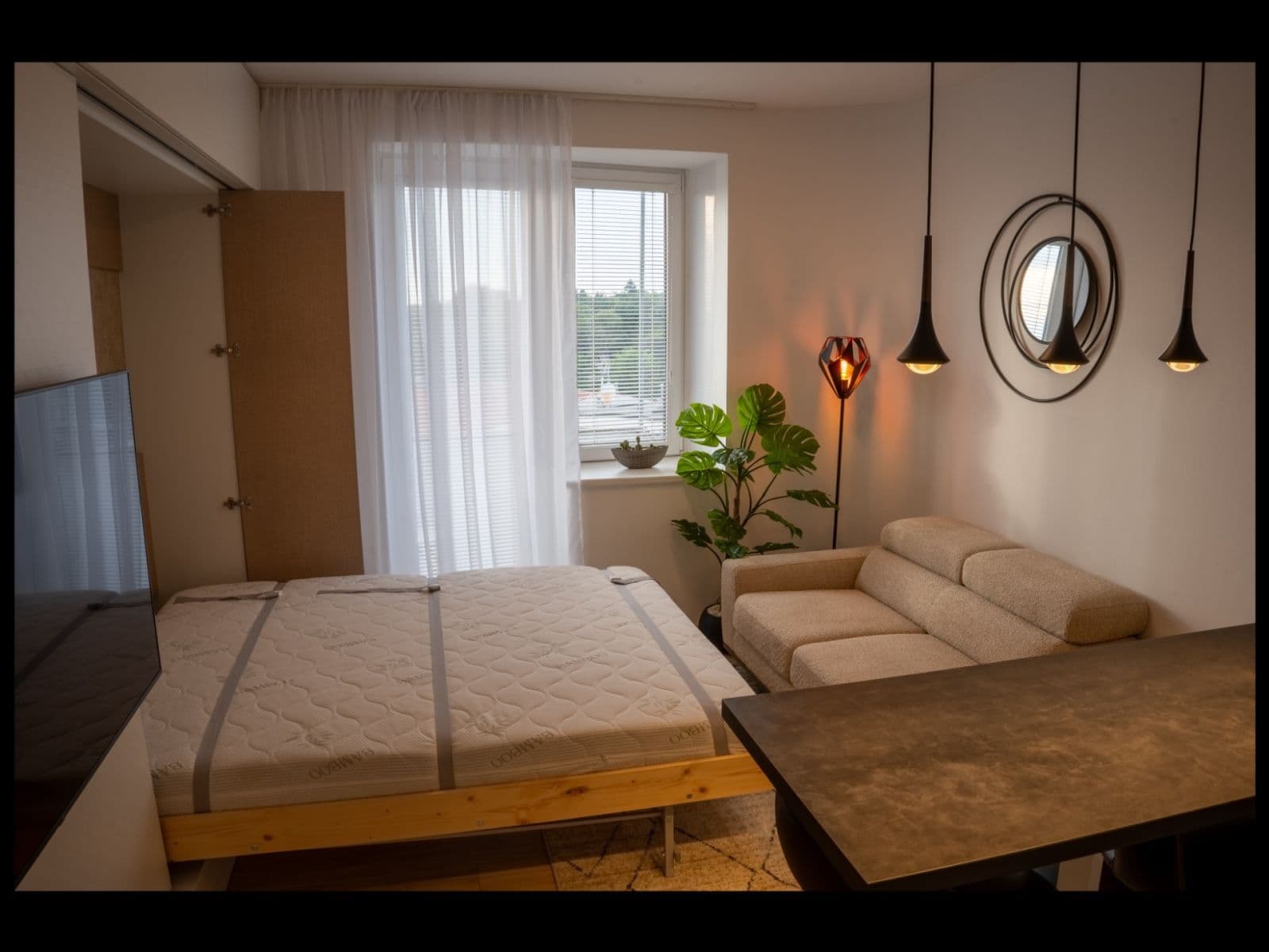 Prenájom bytu 1-izbový 30 m², Pelušková, Praha, Praha Prenájom bytu 1-izbový 30 m², Pelušková, Praha, Praha