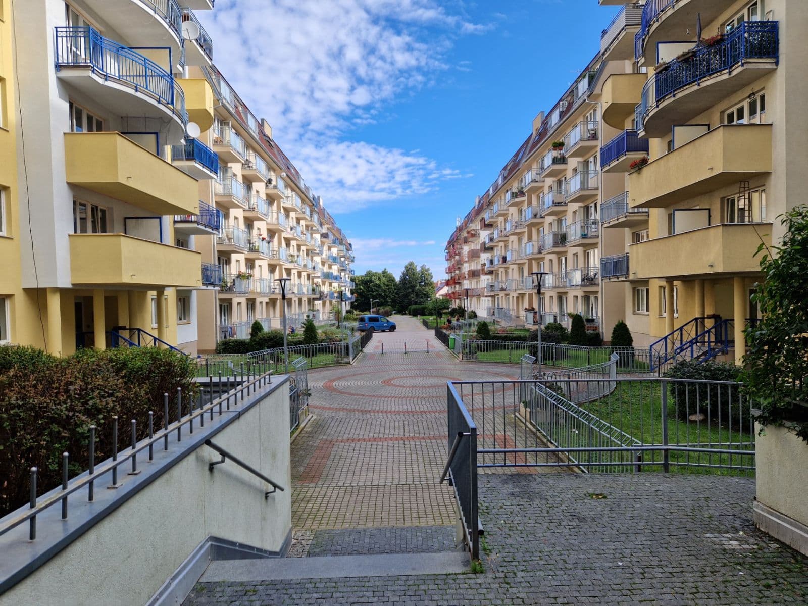 Prenájom bytu 1-izbový 30 m², Pelušková, Praha, Praha Prenájom bytu 1-izbový 30 m², Pelušková, Praha, Praha