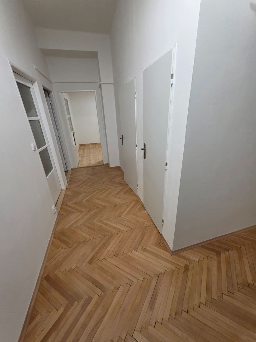 Prenájom bytu 2-izbový 77 m², Zelinářská, Praha, Praha Prenájom bytu 2-izbový 77 m², Zelinářská, Praha, Praha