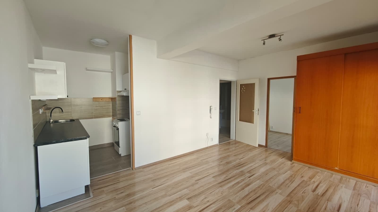 Prenájom bytu 2-izbový 34 m², Vojtěcha Lanny, Kladno, Středočeský kraj Prenájom bytu 2-izbový 34 m², Vojtěcha Lanny, Kladno, Středočeský kraj