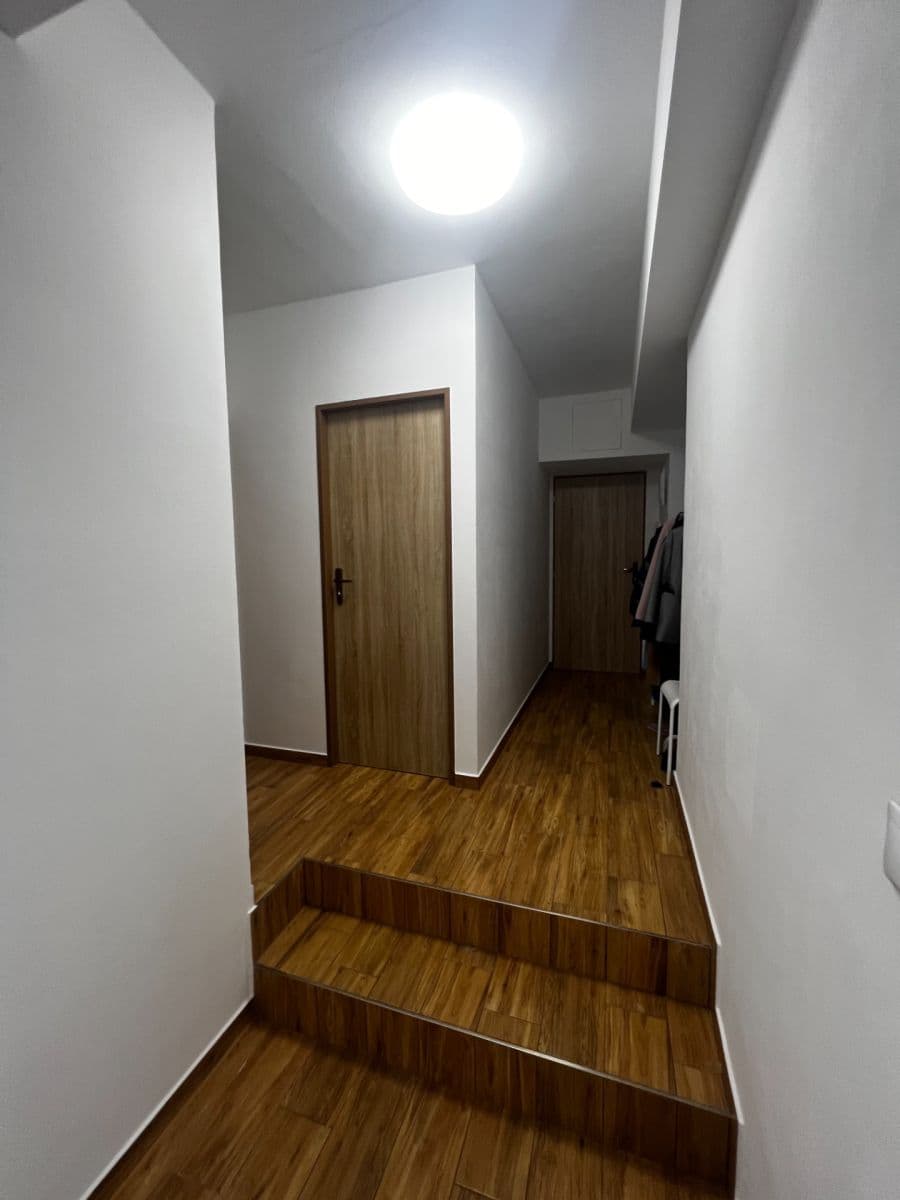 Prenájom bytu 2-izbový 50 m², Markova, Praha, Praha Prenájom bytu 2-izbový 50 m², Markova, Praha, Praha