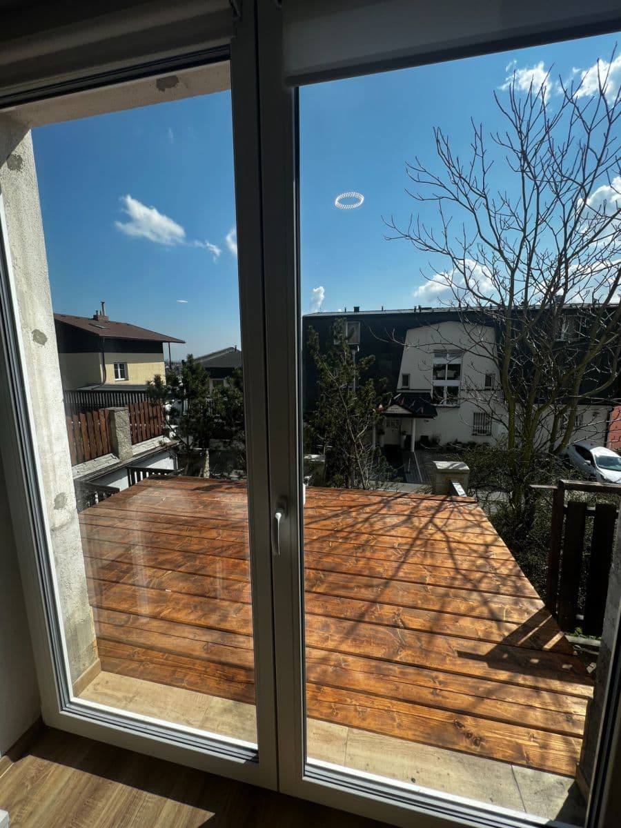 Prenájom bytu 2-izbový 50 m², Markova, Praha, Praha Prenájom bytu 2-izbový 50 m², Markova, Praha, Praha