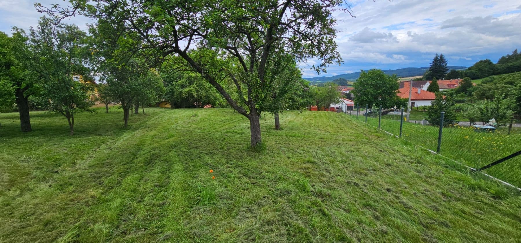 Predaj pozemku 1.337 m², Žihobce, Plzeňský kraj Predaj pozemku 1.337 m², Žihobce, Plzeňský kraj