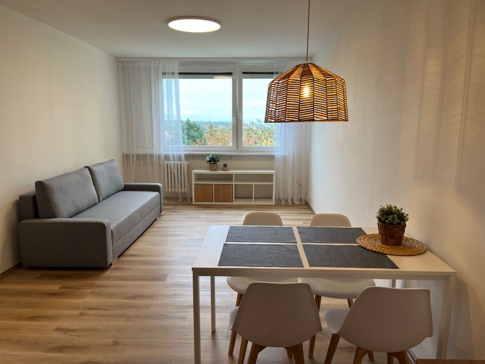 Prenájom bytu 3-izbový 65 m², Kocianova, Praha, Praha Prenájom bytu 3-izbový 65 m², Kocianova, Praha, Praha