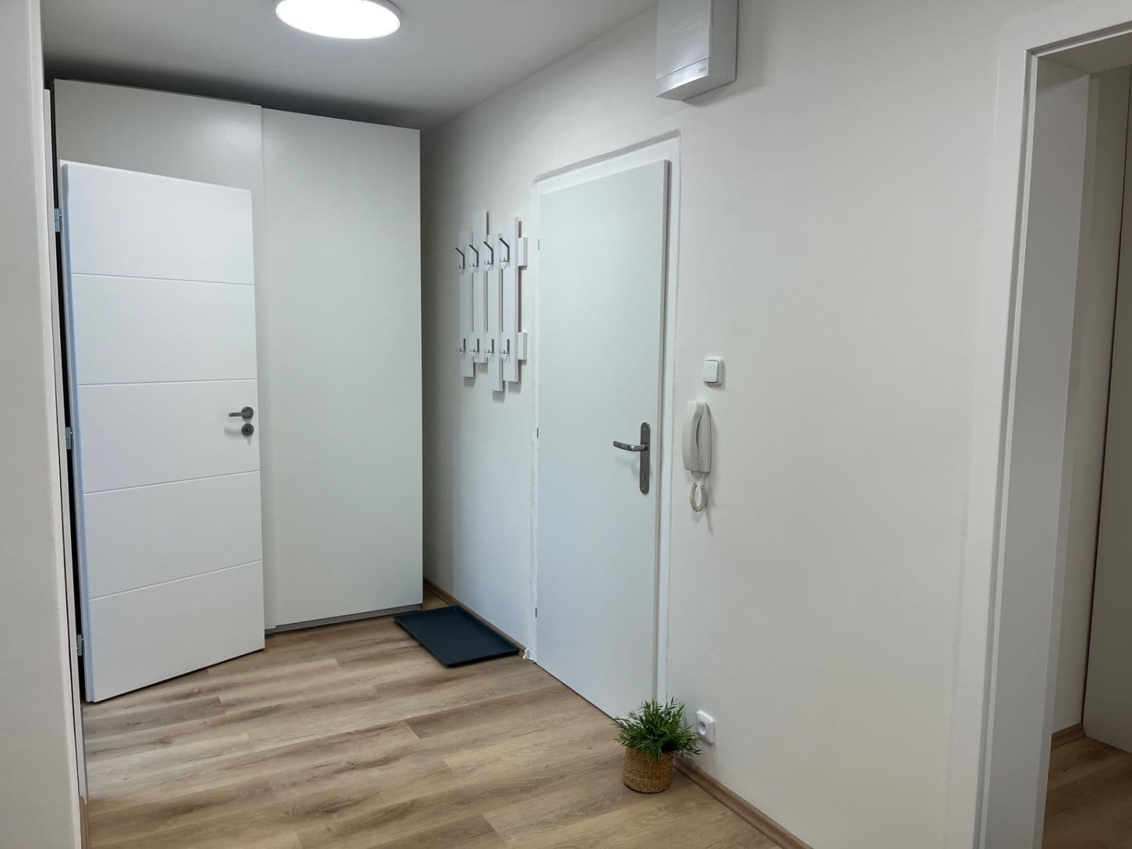 Prenájom bytu 3-izbový 65 m², Kocianova, Praha, Praha Prenájom bytu 3-izbový 65 m², Kocianova, Praha, Praha