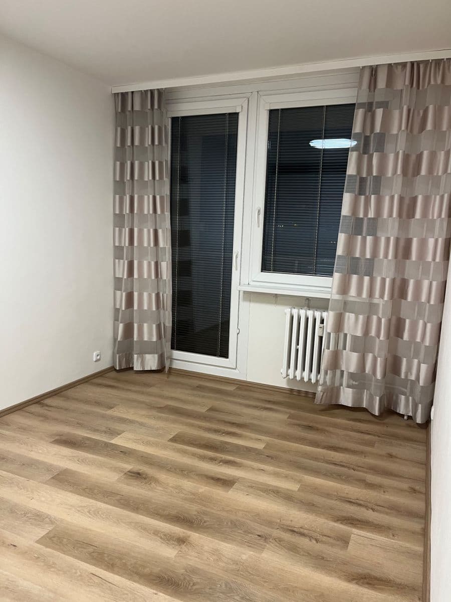 Prenájom bytu 3-izbový 65 m², Kocianova, Praha, Praha Prenájom bytu 3-izbový 65 m², Kocianova, Praha, Praha