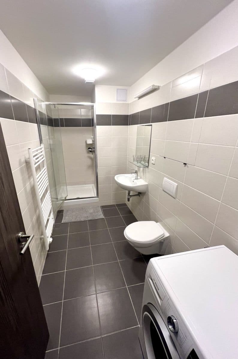 Prenájom bytu 66 m², Nemočnični ,, Plzeň, Plzeňský kraj Prenájom bytu 66 m², Nemočnični ,, Plzeň, Plzeňský kraj