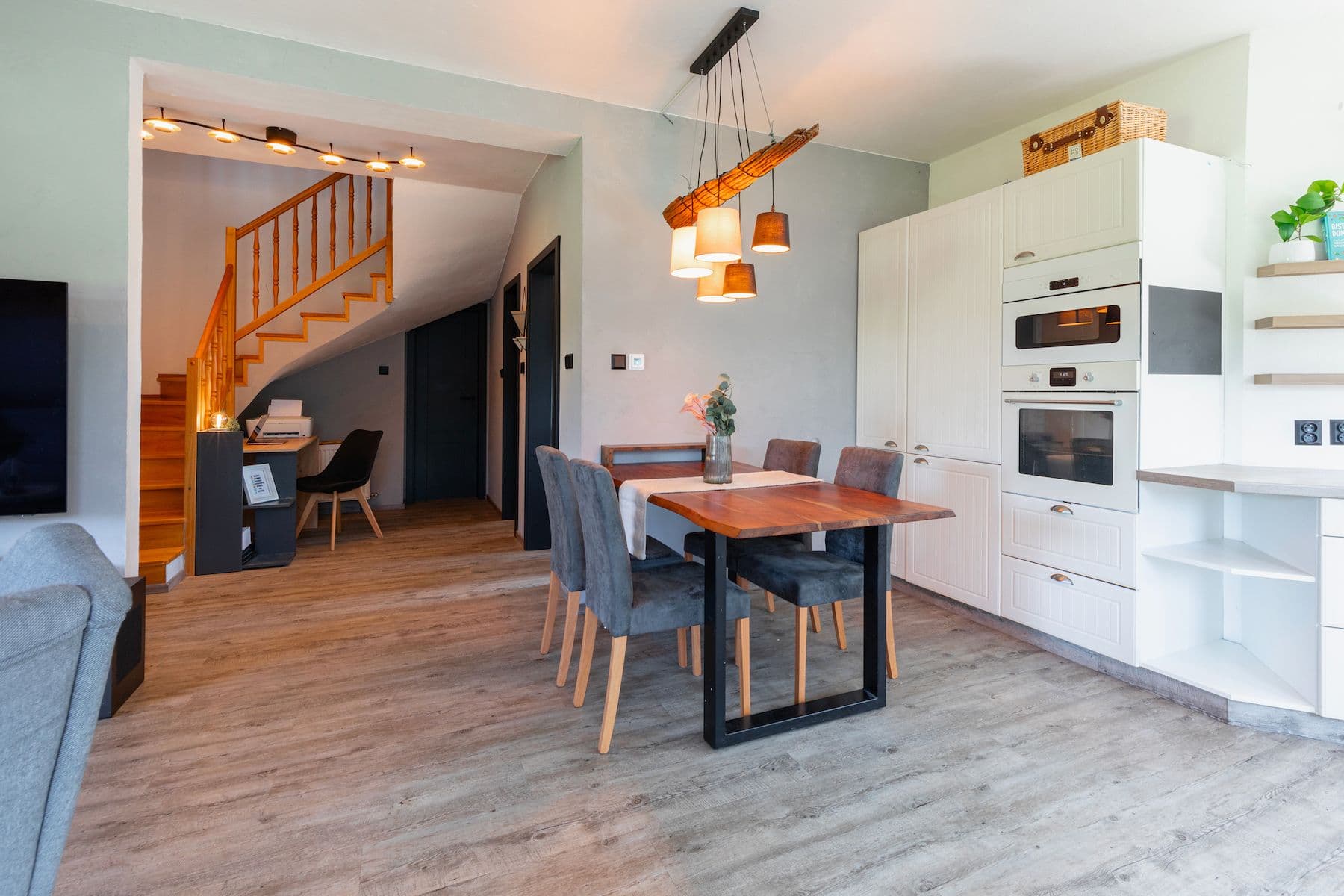 Predaj domu 120 m², pozemek 999 m², Drahňovice, Středočeský kraj Predaj domu 120 m², pozemek 999 m², Drahňovice, Středočeský kraj