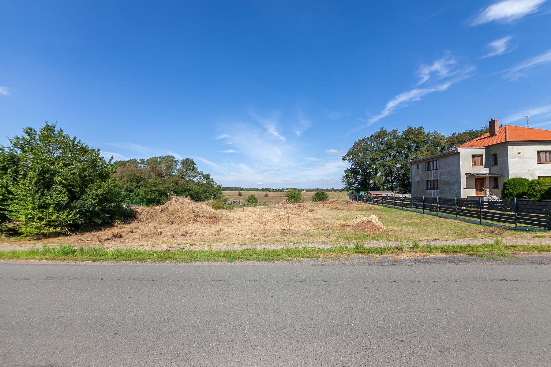 Predaj pozemku 1.528 m², Straškov-Vodochody, Ústecký kraj Predaj pozemku 1.528 m², Straškov-Vodochody, Ústecký kraj