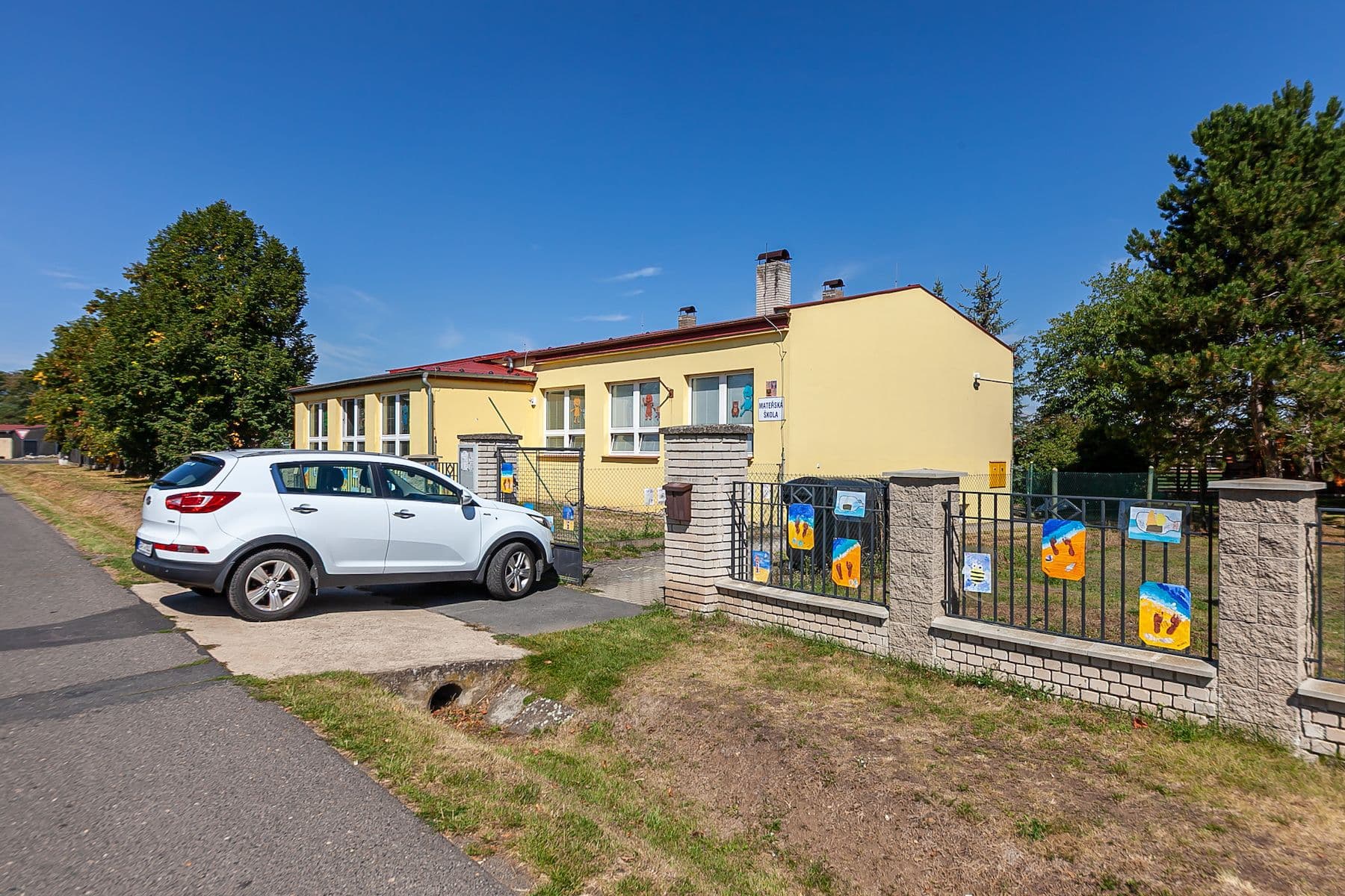 Predaj pozemku 1.528 m², Straškov-Vodochody, Ústecký kraj Predaj pozemku 1.528 m², Straškov-Vodochody, Ústecký kraj