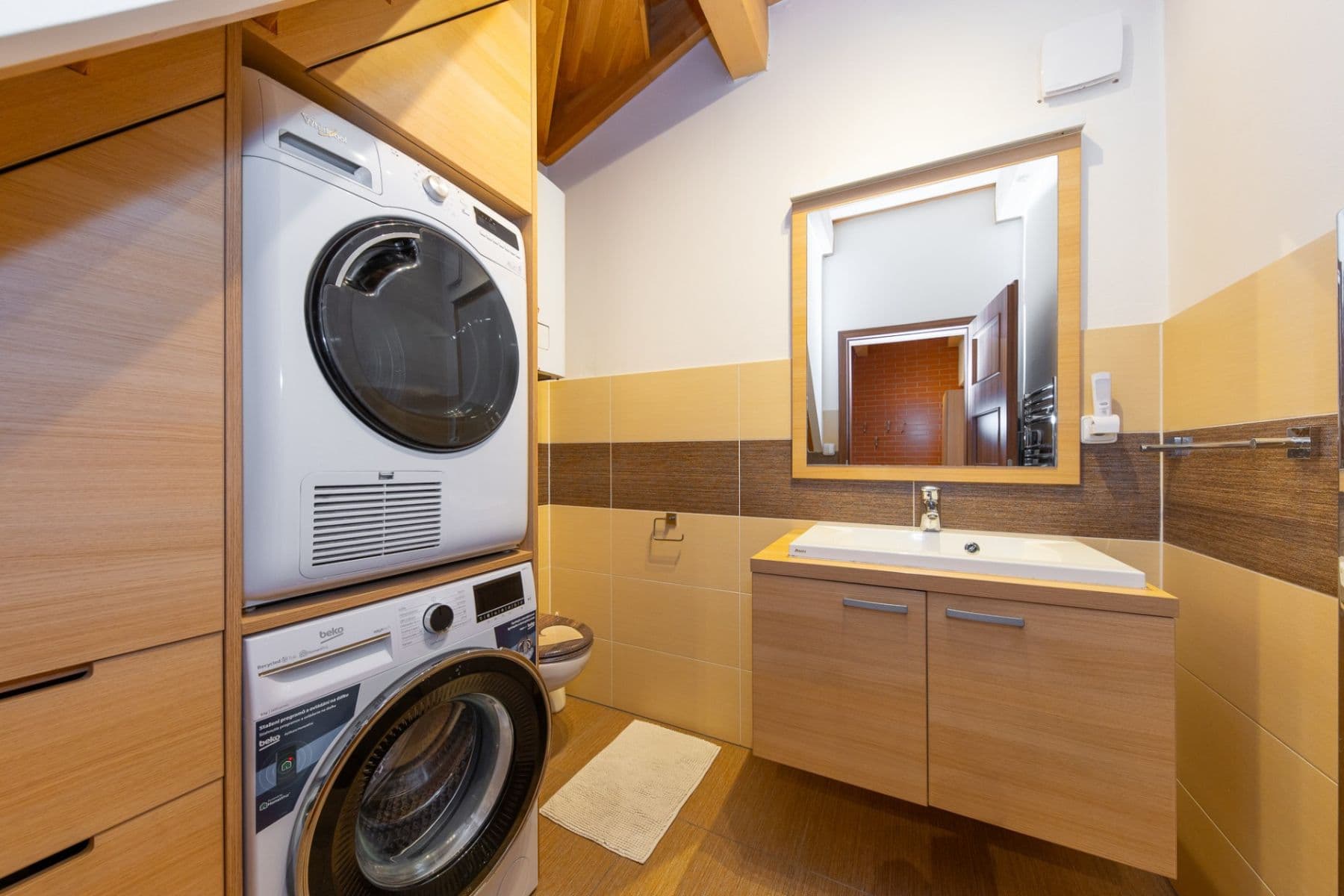 Predaj bytu 3-izbový 84 m², Kosmákova, Šlapanice, Jihomoravský kraj Predaj bytu 3-izbový 84 m², Kosmákova, Šlapanice, Jihomoravský kraj