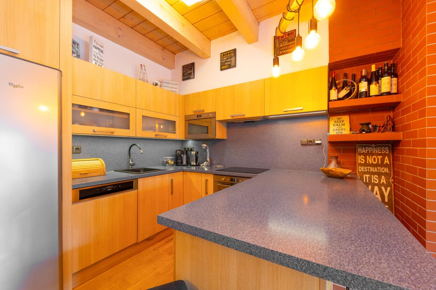 Predaj bytu 3-izbový 84 m², Kosmákova, Šlapanice, Jihomoravský kraj Predaj bytu 3-izbový 84 m², Kosmákova, Šlapanice, Jihomoravský kraj