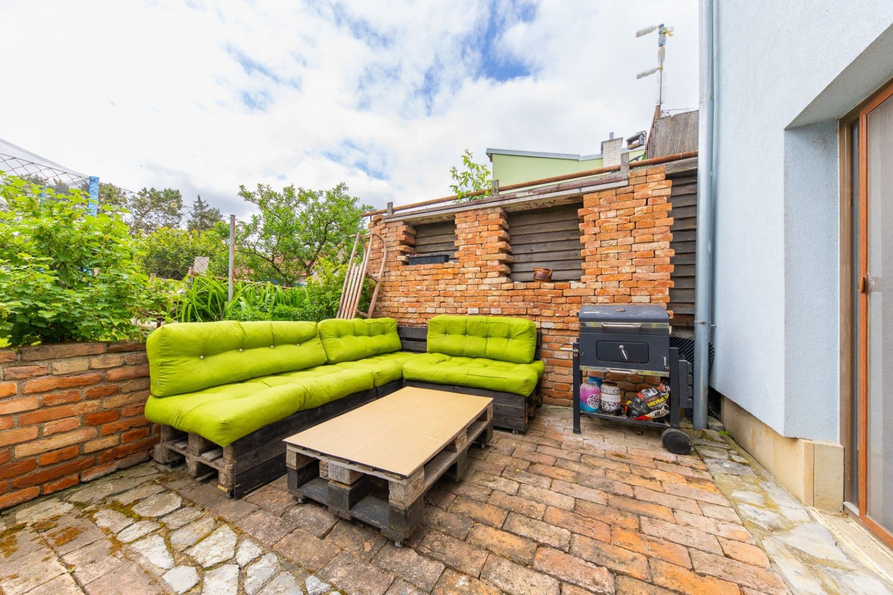 Predaj bytu 3-izbový 84 m², Kosmákova, Šlapanice, Jihomoravský kraj Predaj bytu 3-izbový 84 m², Kosmákova, Šlapanice, Jihomoravský kraj