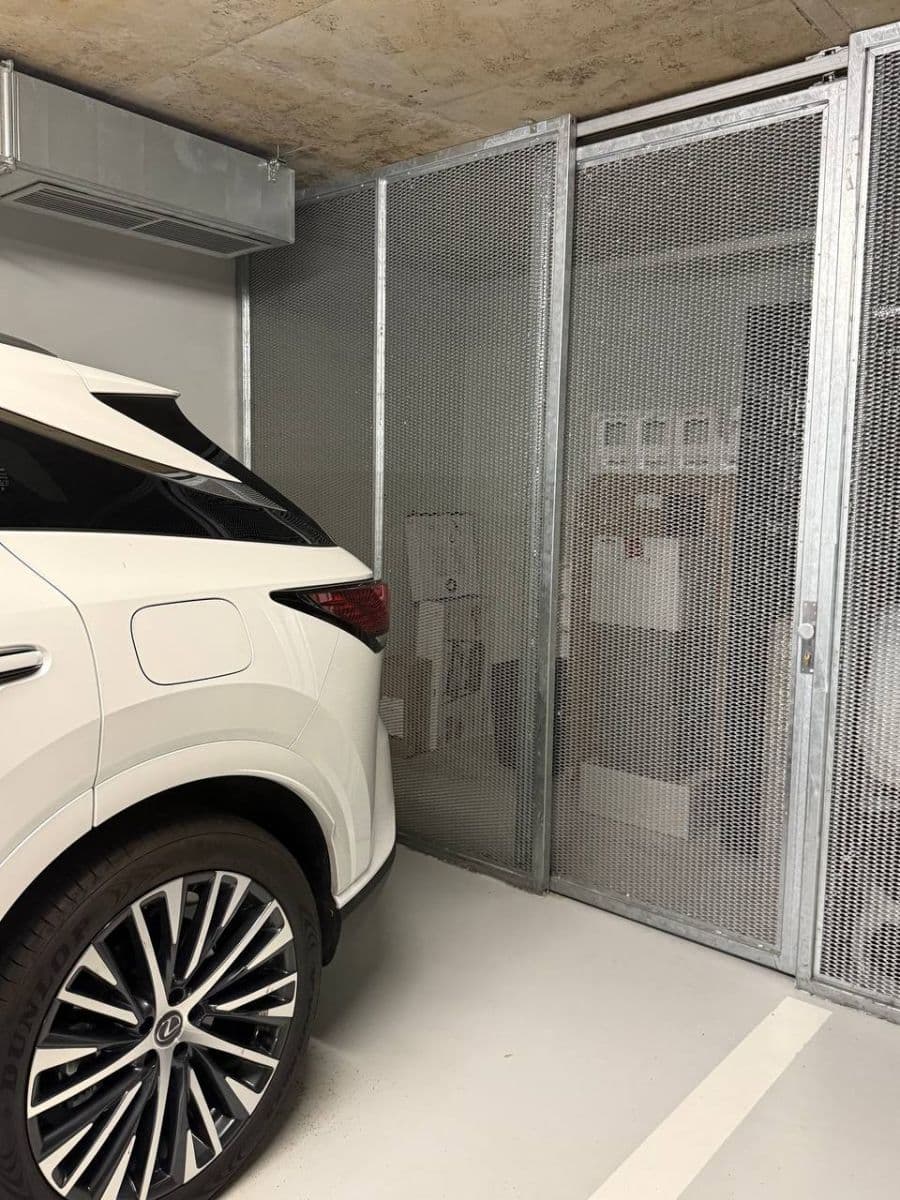 Prenájom garáže 14 m², Nobelova, Praha, Praha Prenájom garáže 14 m², Nobelova, Praha, Praha